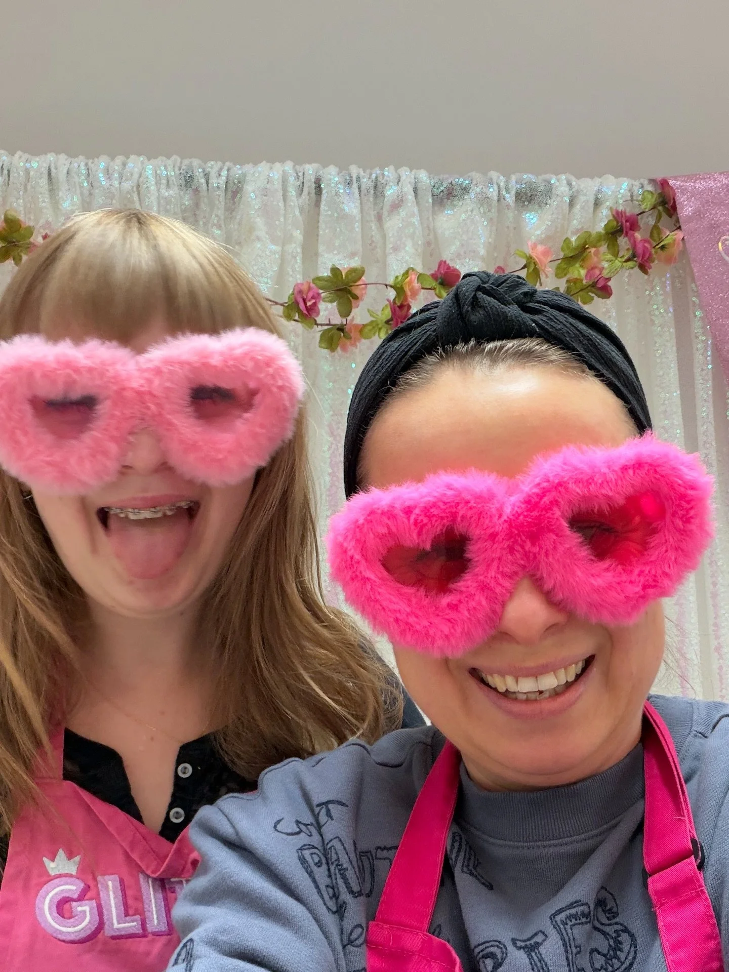 ✨ Hosting Glitterpop parties = pure joy! 🥳
We literally can&rsquo;t stop smiling 😆💖
Endless sparkles, giggles &amp; fun &mdash; our favourite thing ever!

Who&rsquo;s ready to sparkle with us next? ✨

#GlitterpopParties #BestJobEver #AllTheSmiles 