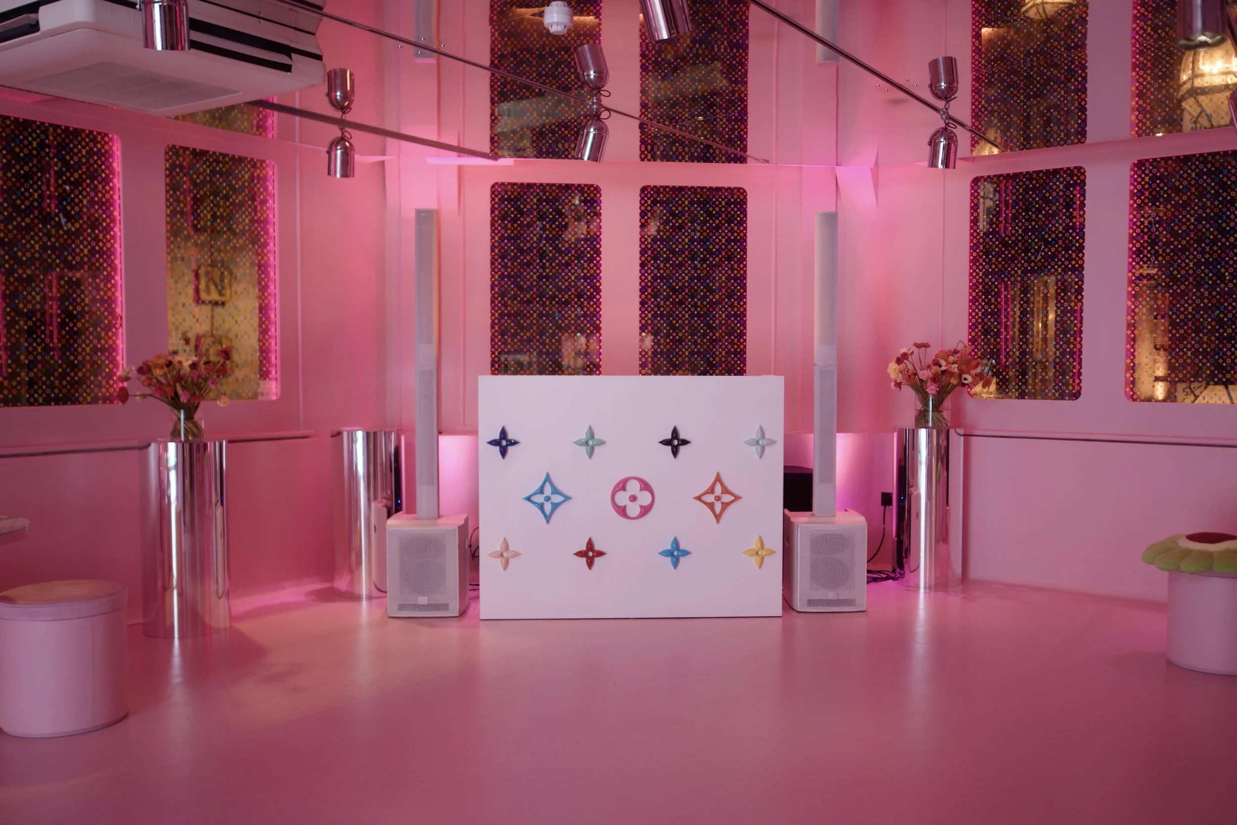 LV x MK Sequence.00_11_55_11.Still002.jpg