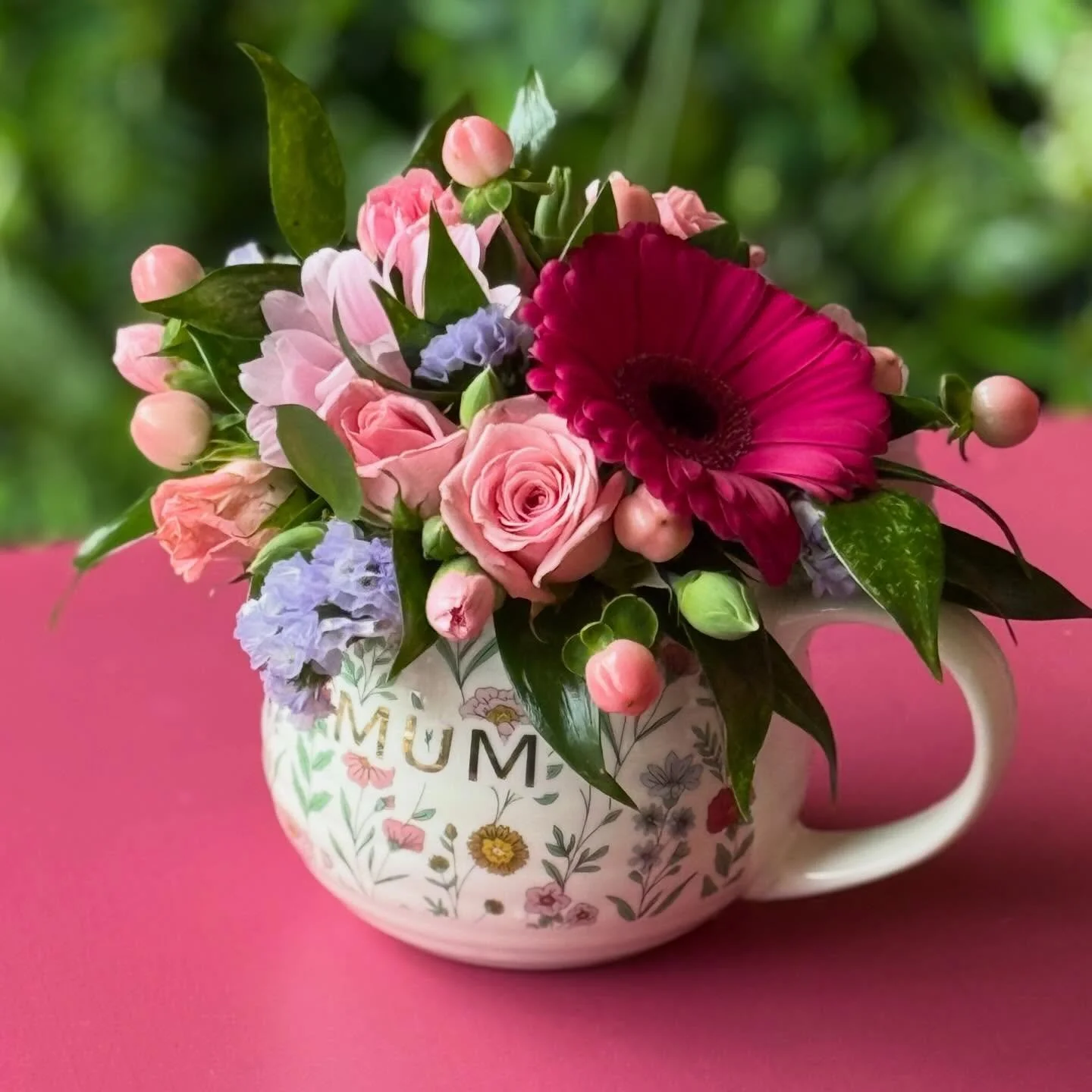 🌸MOTHERS DAY INSPO🌸

We absolutely love this design we have created for Mothers Day 🩷

A cute floral arrangement in a ceramic cup, perfect to use after the flowers have gone over 🫶

&pound;18.00 each - limited stock