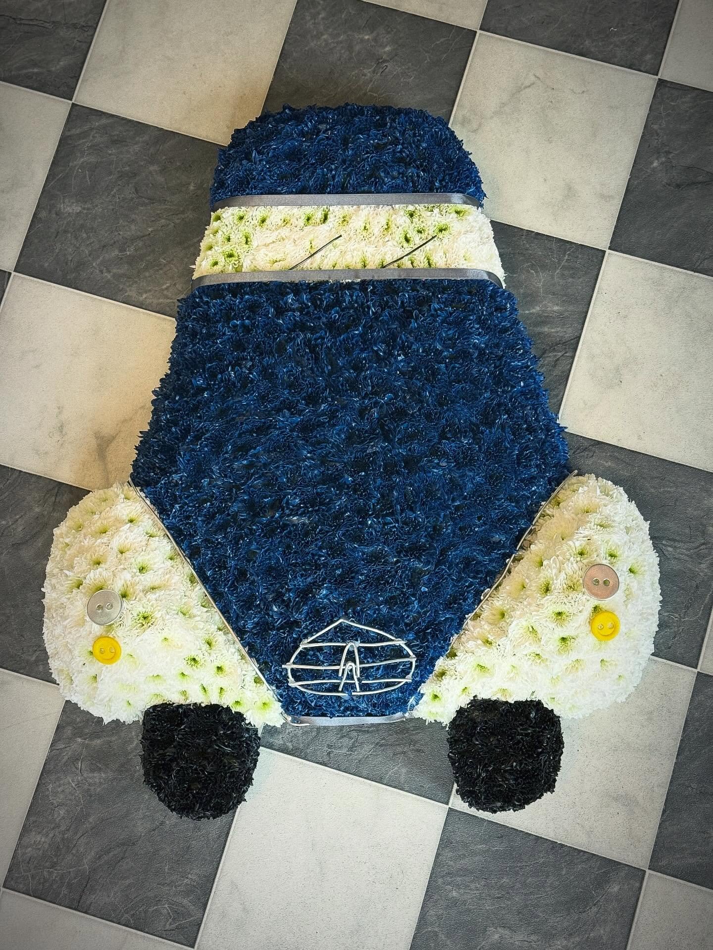 A recent bespoke order created by our Jem 👌

We were asked to create this car of which the person who&rsquo;s life was being celebrated owned. 

And the family couldn&rsquo;t have loved it anymore &amp; came in to thank us personally 🥰 which was so