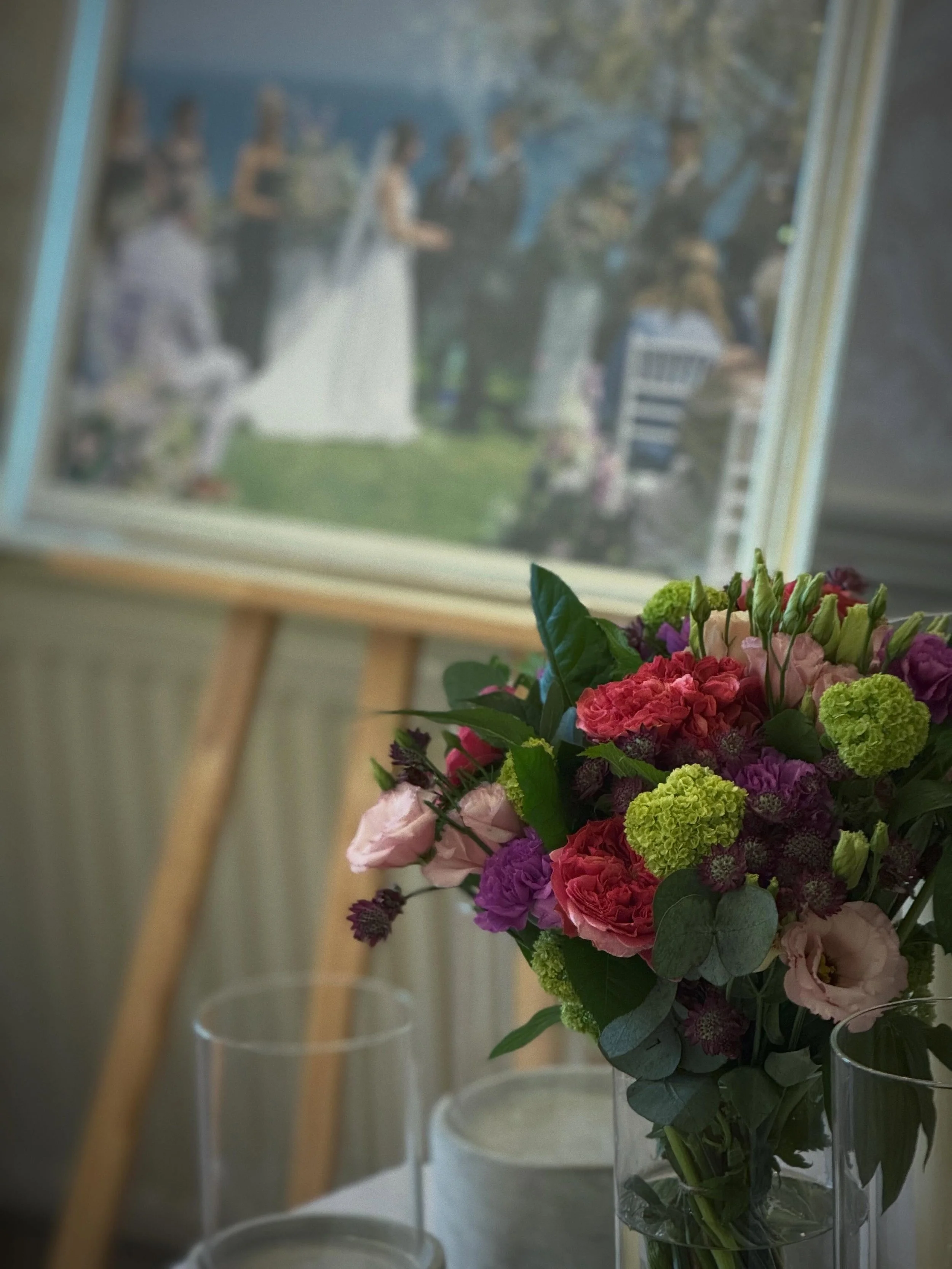 What a magical weekend spent at @thepennestate ✨

We had the absolute pleasure of meeting so many wonderful couples and chatting all things wedding flowers 💐 From dreamy bouquets to statement installations, it&rsquo;s always so special to start brin