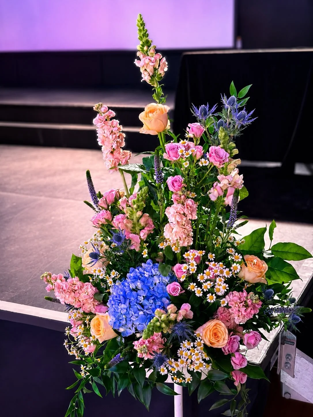 Nearly a week ago now, Floral Couture by Jay had the absolute pleasure of supplying the flowers for the beautiful Bridgerton-inspired event at @weypavilion 💐✨

From romantic pastel blooms to elegant statement arrangements, it was such an honour to h