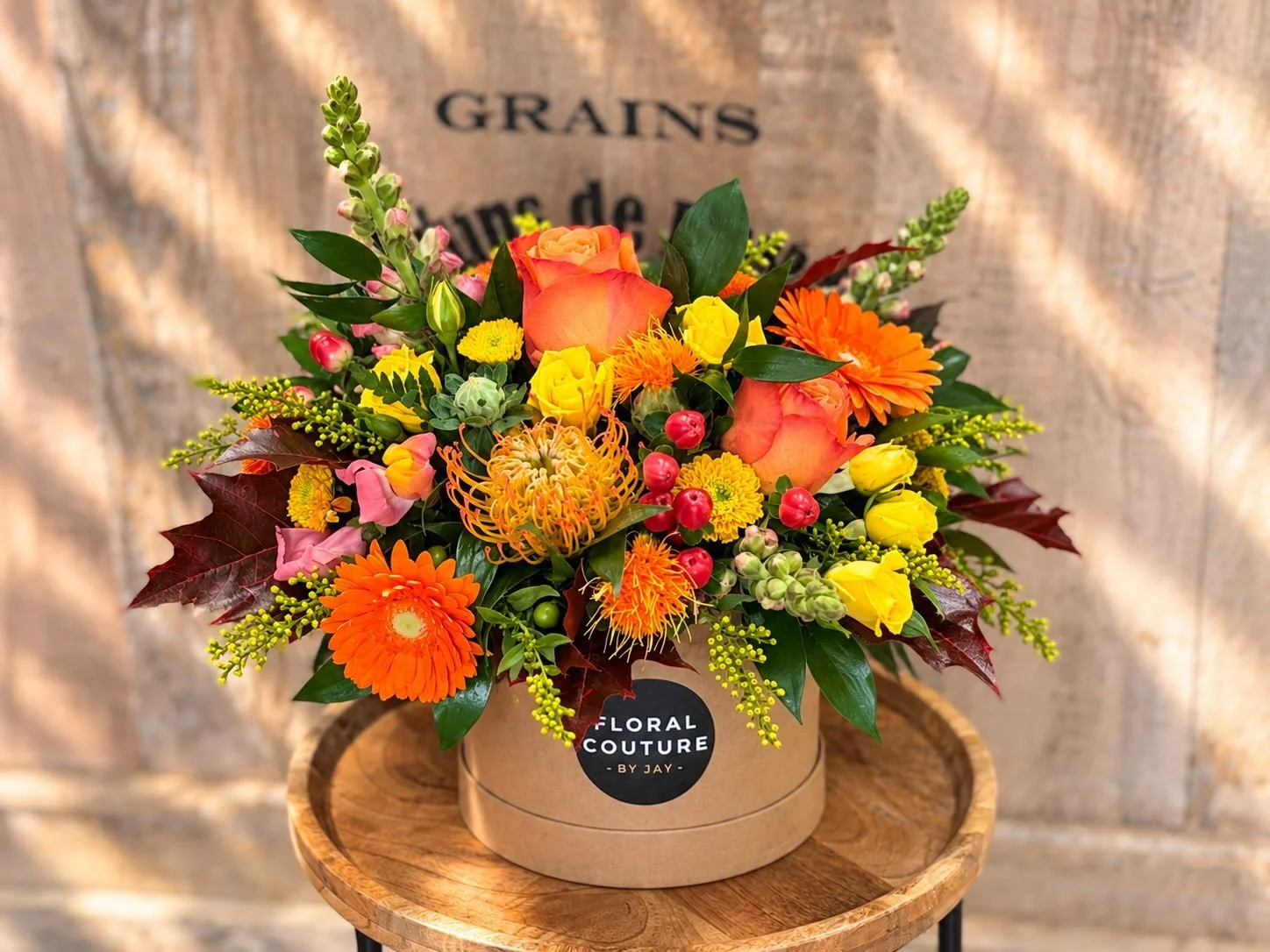 Autumn Haze 🍂

Embrace the beauty of the season with Autumn Haze, our gorgeous Hat Box bursting with a beautiful mix of rich, autumnal florals and natural textures.

This charming design combines seasonal flowers &amp; foliage creating a wonderfully