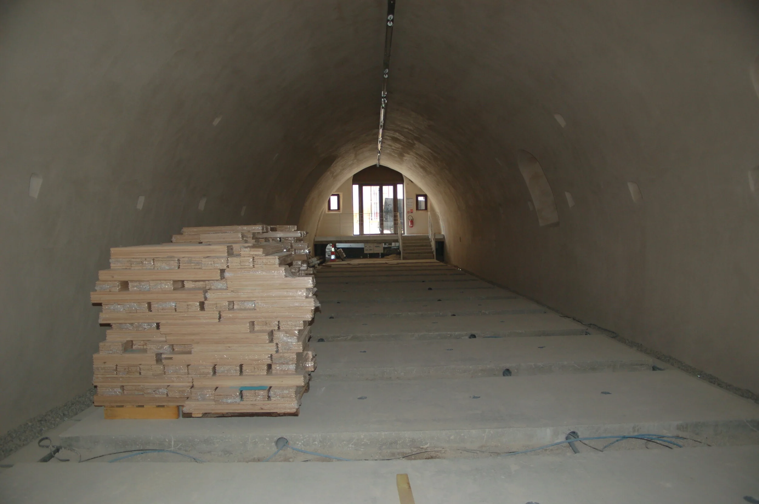 Cellier du XVIIème siècle : pose d’un dallage respirant