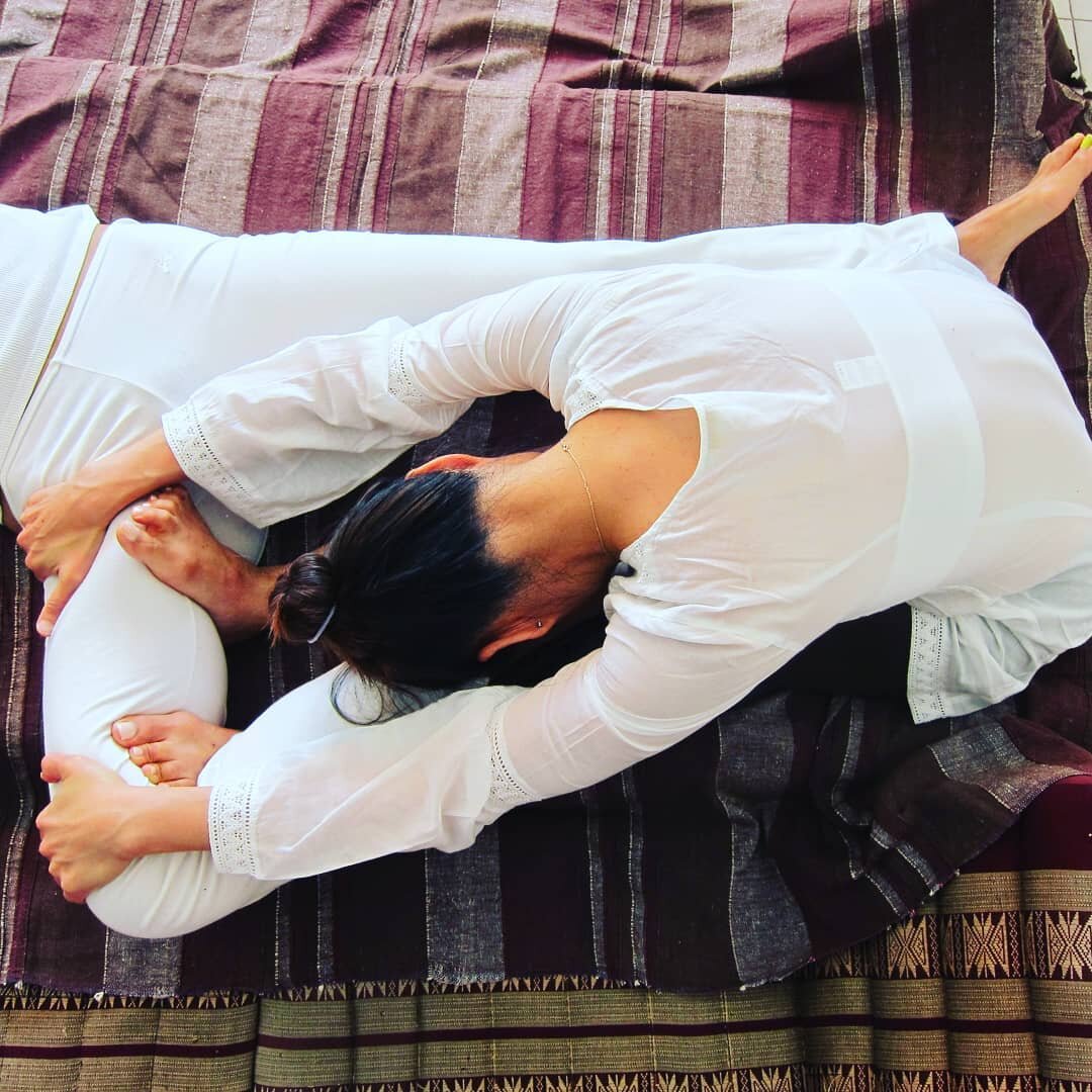 Healing art of Thai yoga massage. As a giver I was in my yoga Asana. Meditating in pachimottanasa. The receiver was connected with this calming &amp; stress released healing energy. ⭐🙌🌟🙌