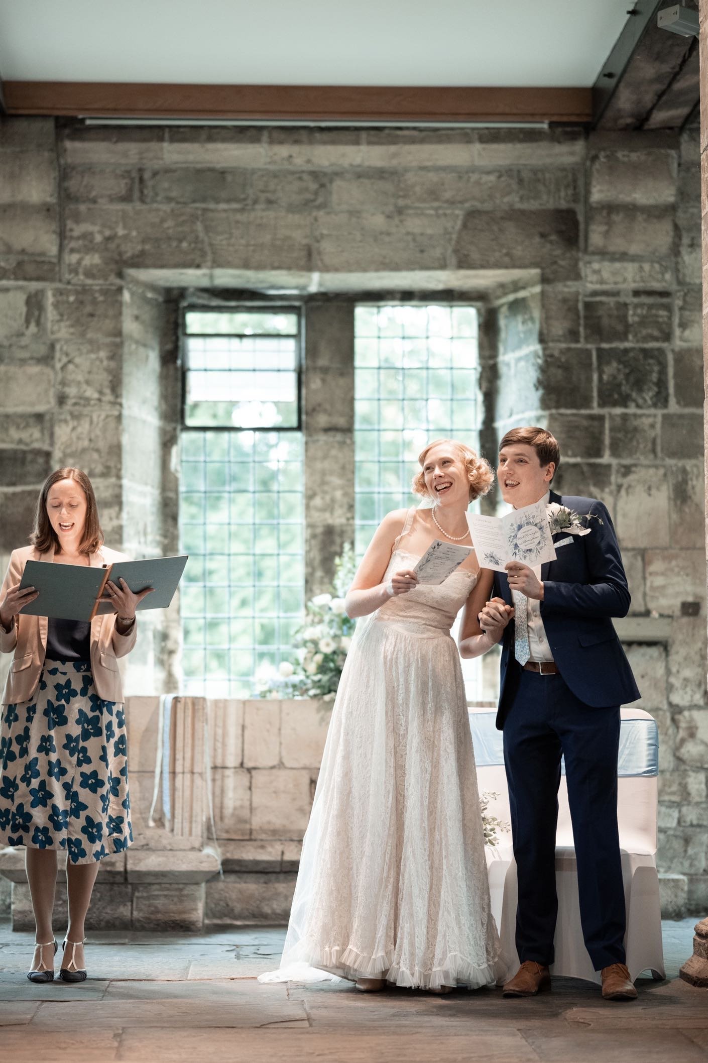 Ceremonies-with-Rachael-singing-to-ABBA1.jpeg