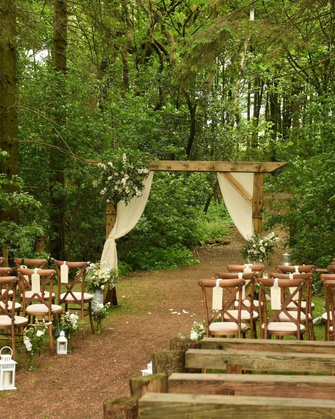 🌳I&rsquo;m quite anti-stuff in my general life. I worry about over consumption, and I hate the thought of giving gifts that will end up in charity shops or worse, going to landfill.

When I first became a celebrant, I knew I wanted to do good with e