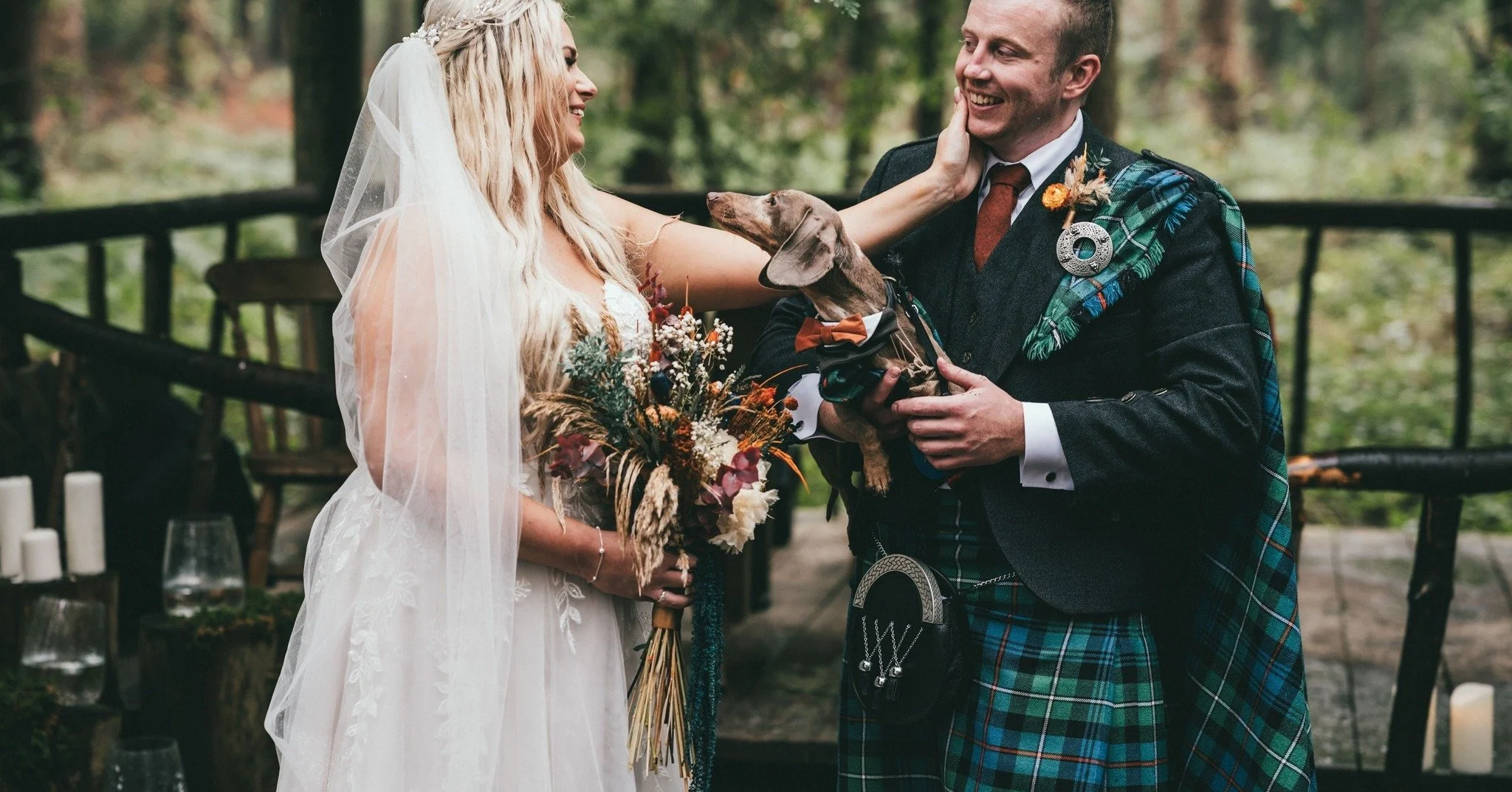 Best friends with four paws belong at weddings. 🐾

Thank you for coming to my TED talk. 

@samchipmanphotography 
@campkatur 
@janenordlieventplanner
