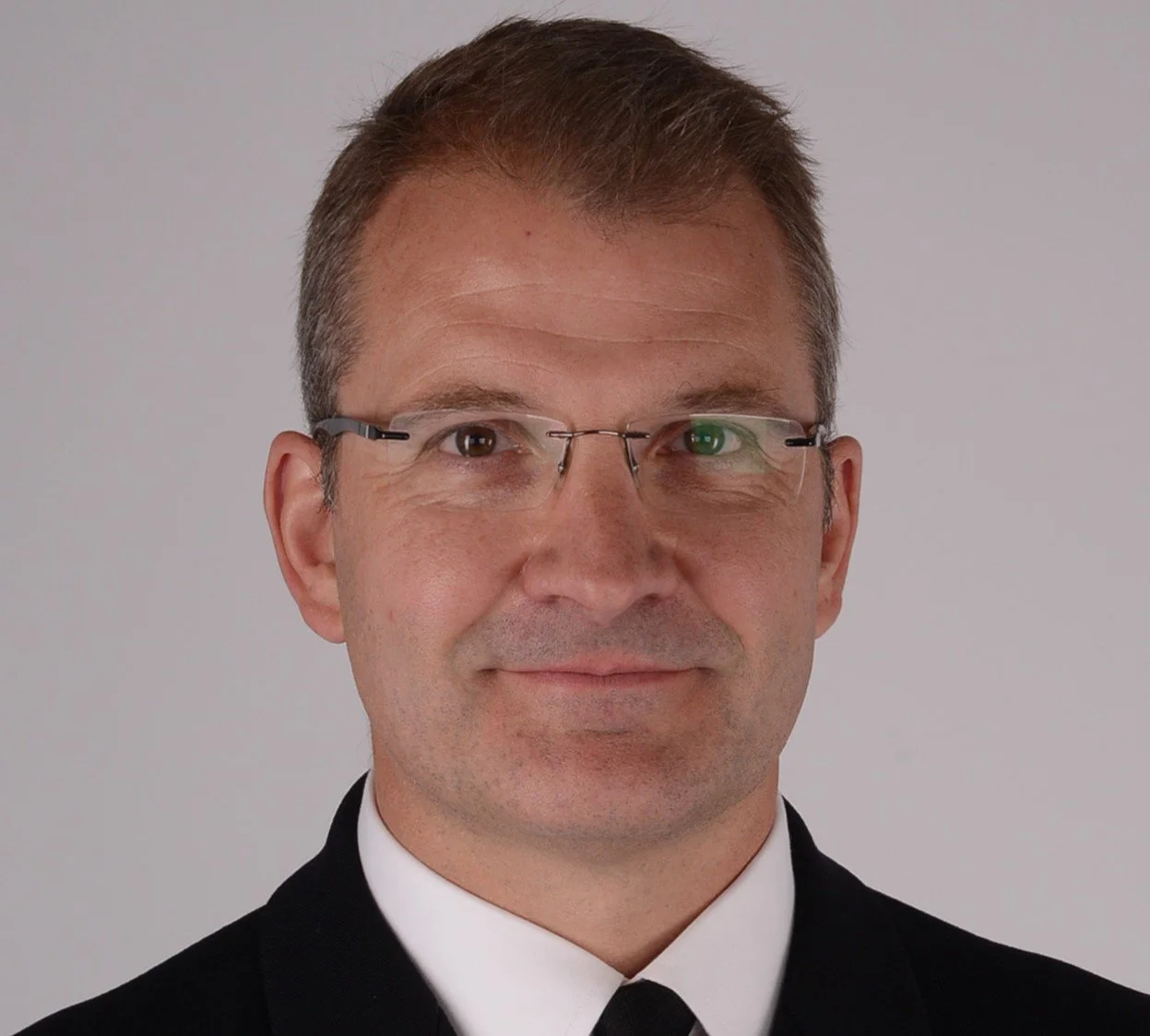 Commodore Jason Smith