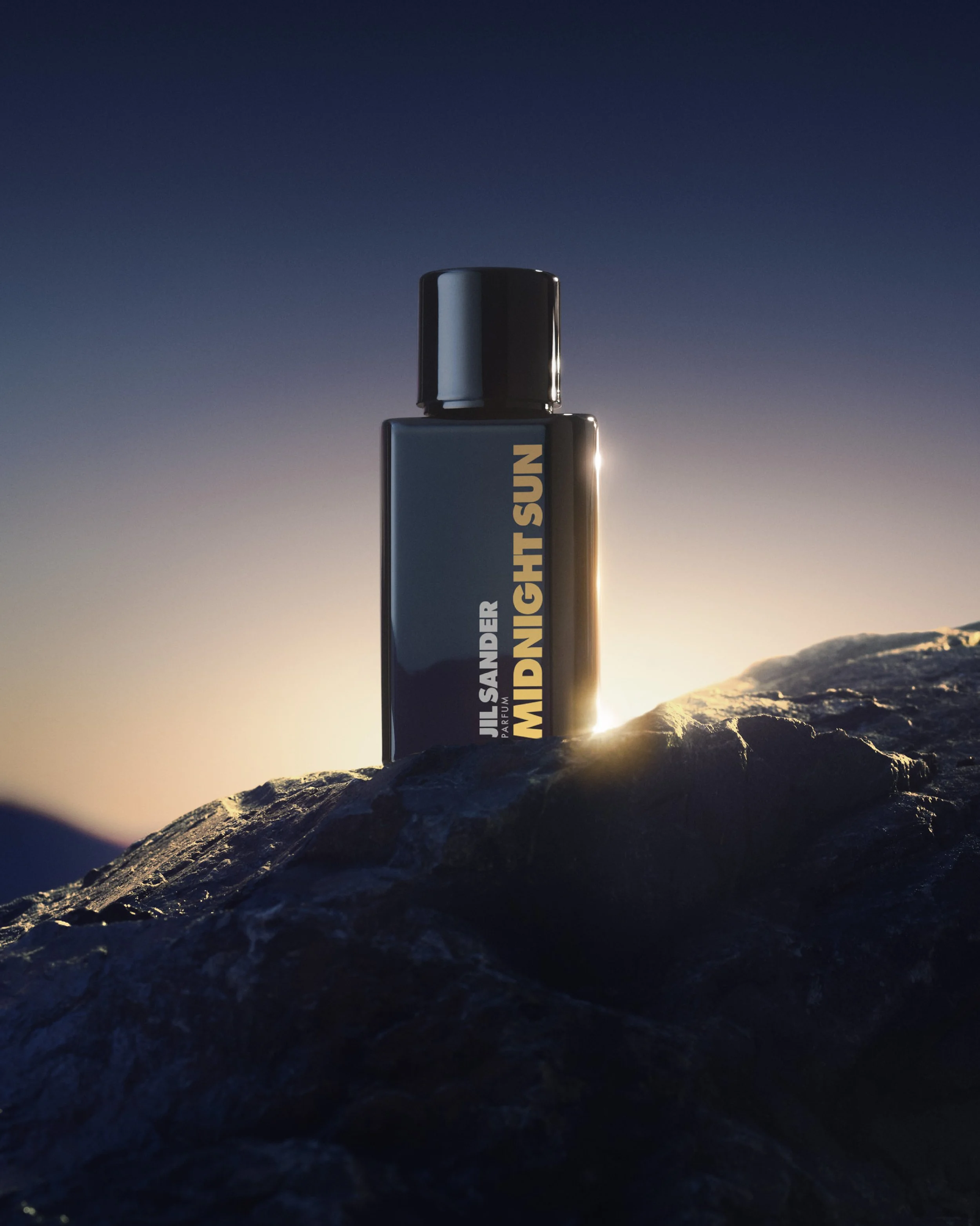 JIL SANDER MIDNIGHT SUN POST.jpg