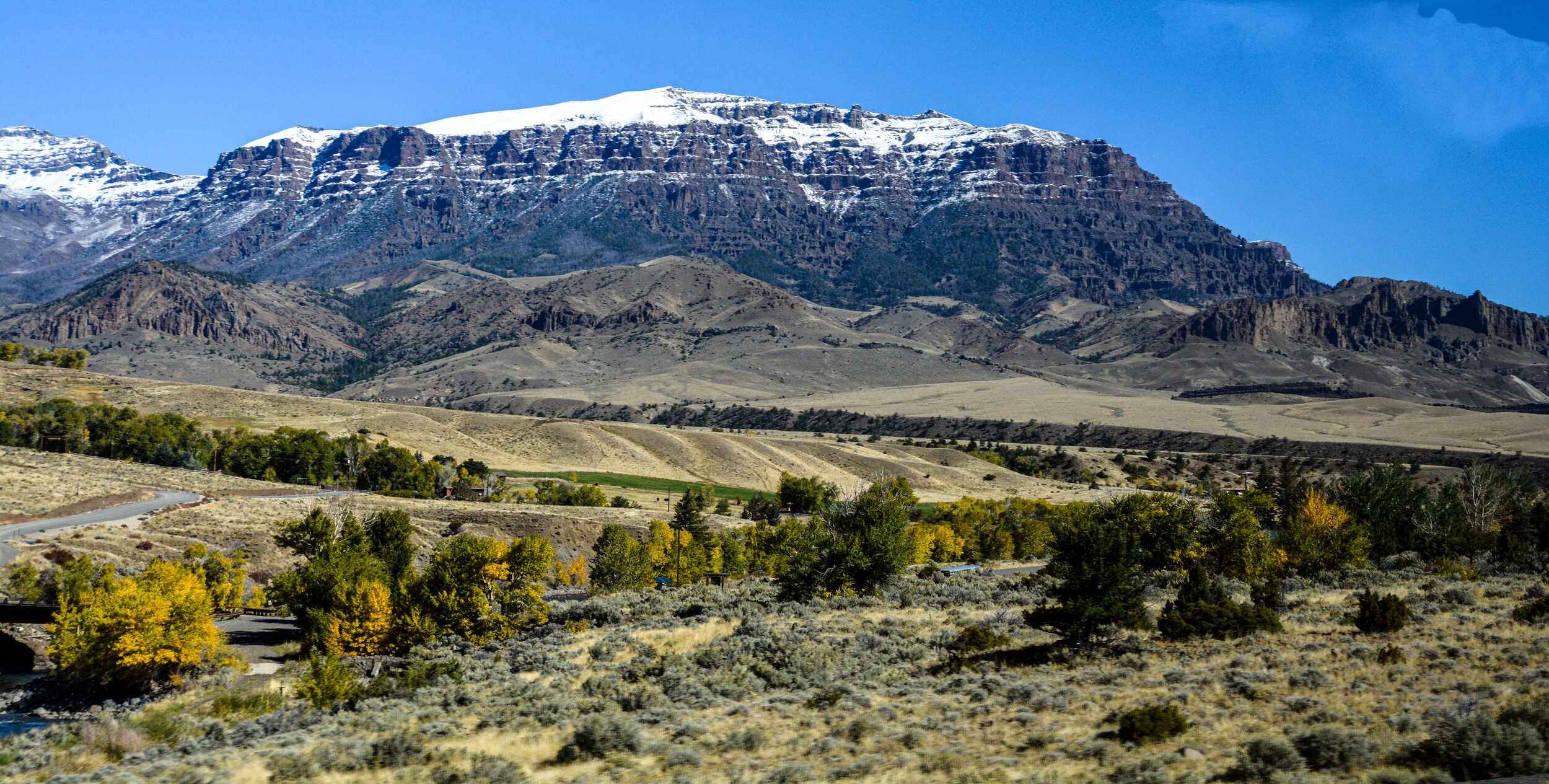 Western Mouthain Wyoming.jpg