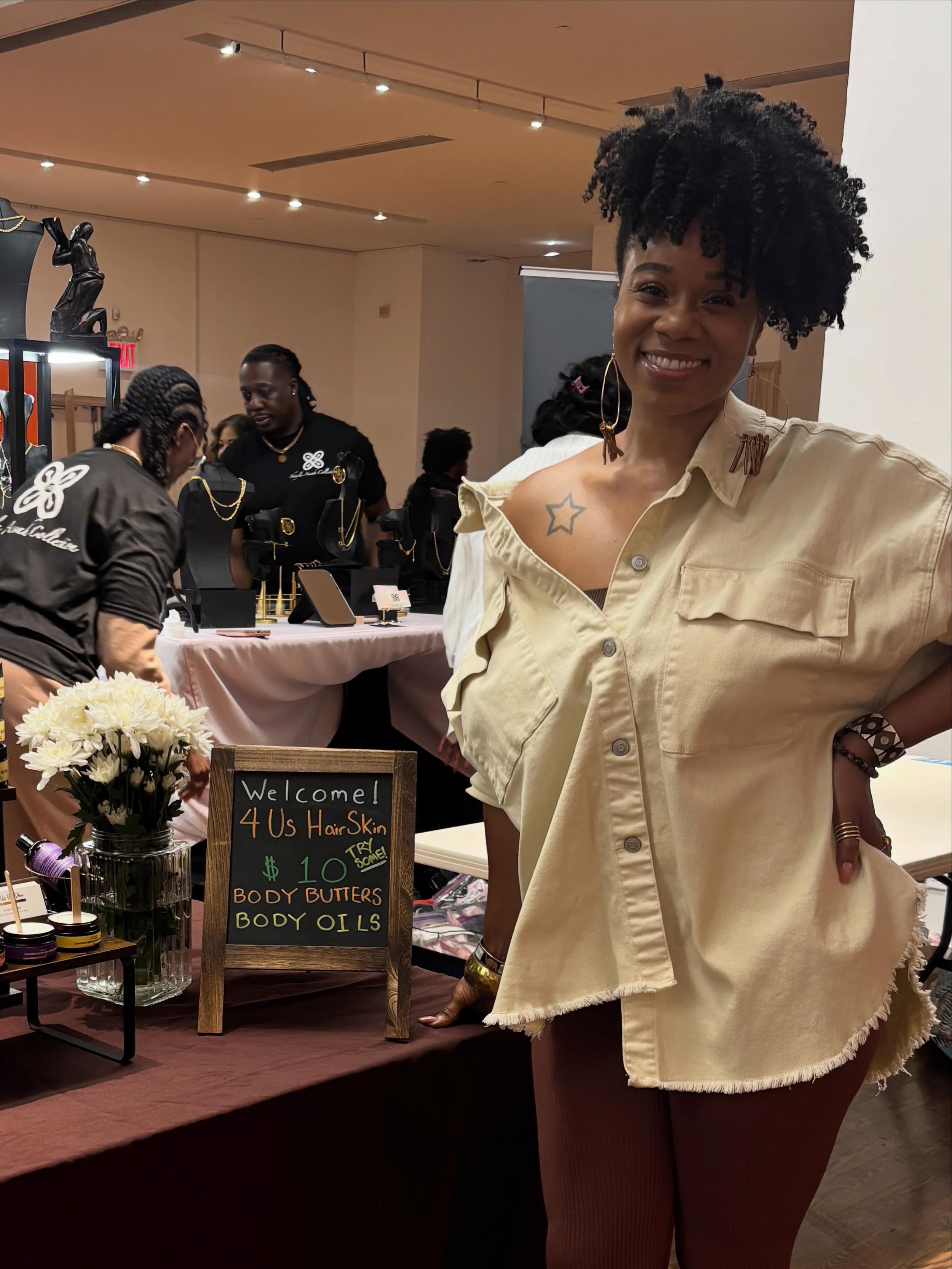 Hi, I&rsquo;m Yolanda, founder of 4 Us HairSkin. 👋🏾

Some of you may be new here, so I wanted to take a moment to reintroduce myself.

My natural hair journey began with my big chop in 2011. What started as a personal commitment to learning my hair
