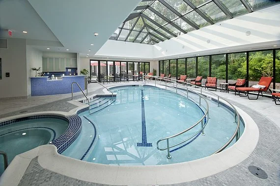 Pool.jpg