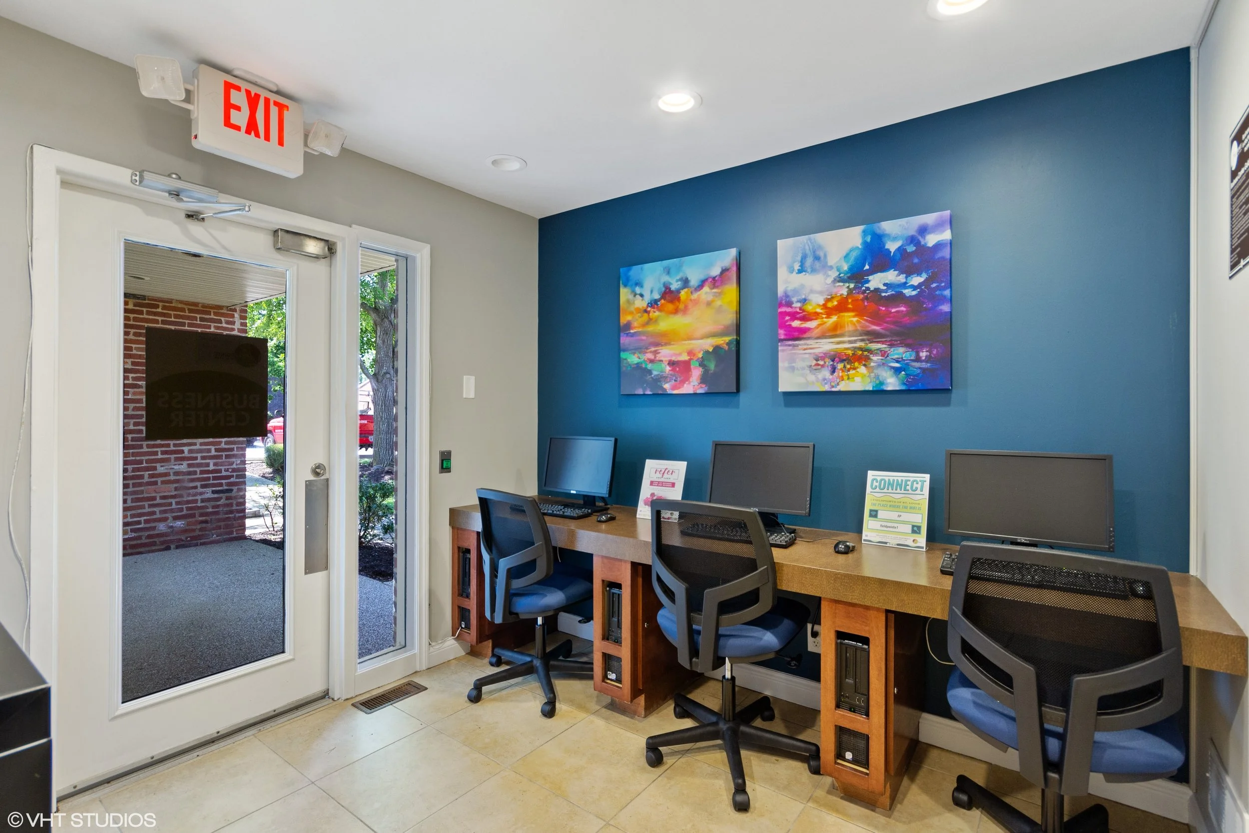 27_1951OberlinDrive_346_BusinessCenter_HiRes.jpg