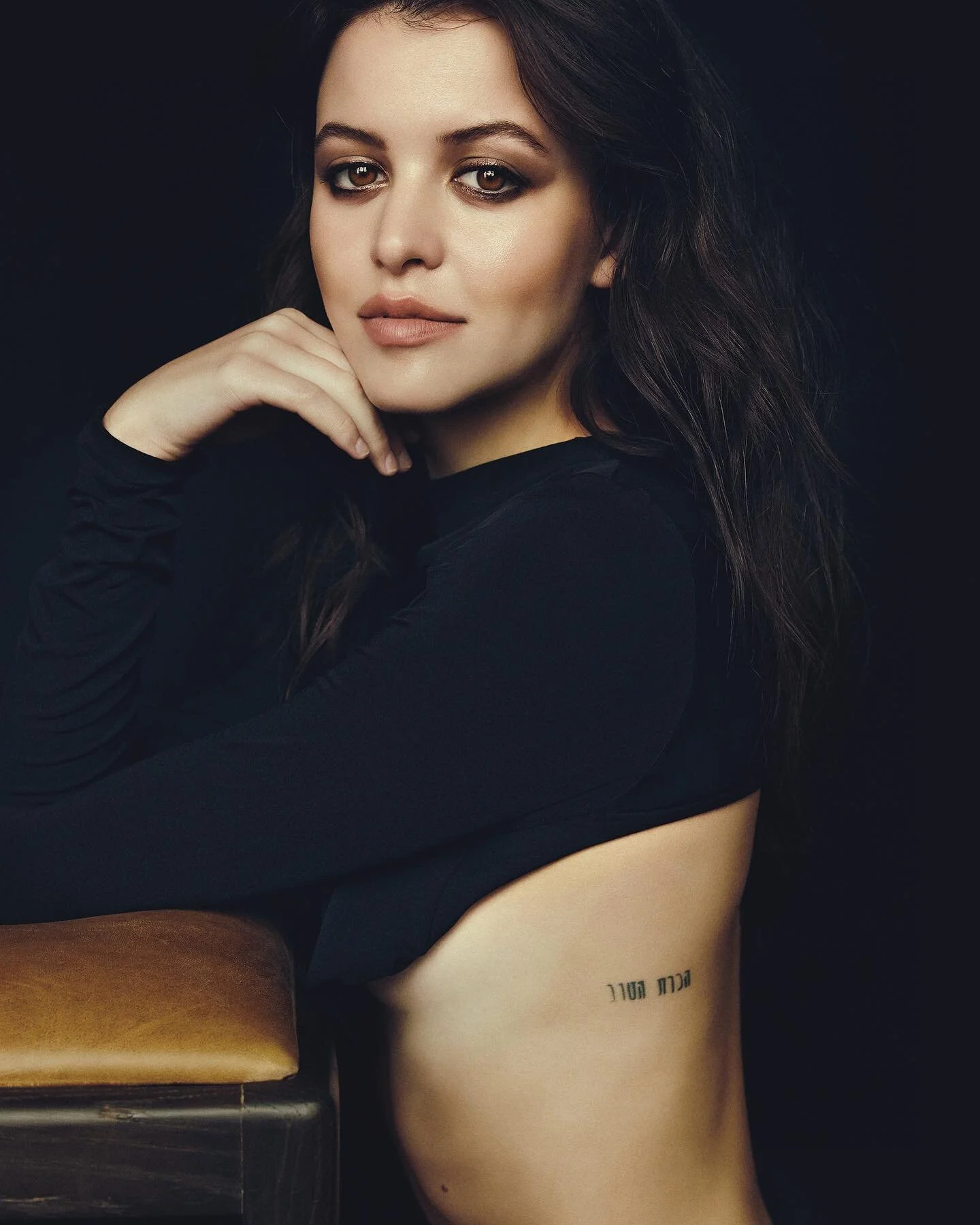 Happy Birthday Sara!
@nuvomag 
@richardbernardinphoto 
@sarawais 
@melanieguille_ 
@zeinaesmail 
@lordlaughton 
#julieharrismakeup
Skin prep @111skin 
Foundation @armanibeauty  luminous silk
Eyes @armanibeauty eye tint shadow 10 cold copper
Lips @arm