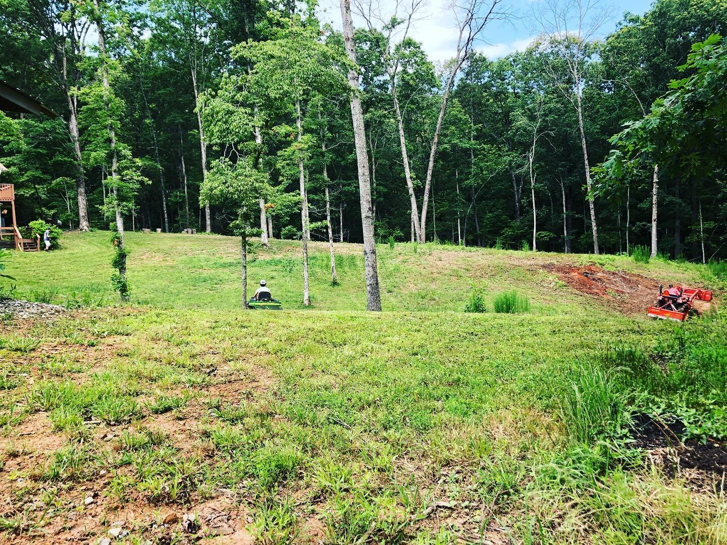 Today was a work afternoon at our first BCH and we found a few surprises.🧡 
&bull;
&bull;
This season of life has been busy apart from trying to move and build a farm. It&rsquo;s been slow and felt a little like a setback. I&rsquo;ve missed being ou