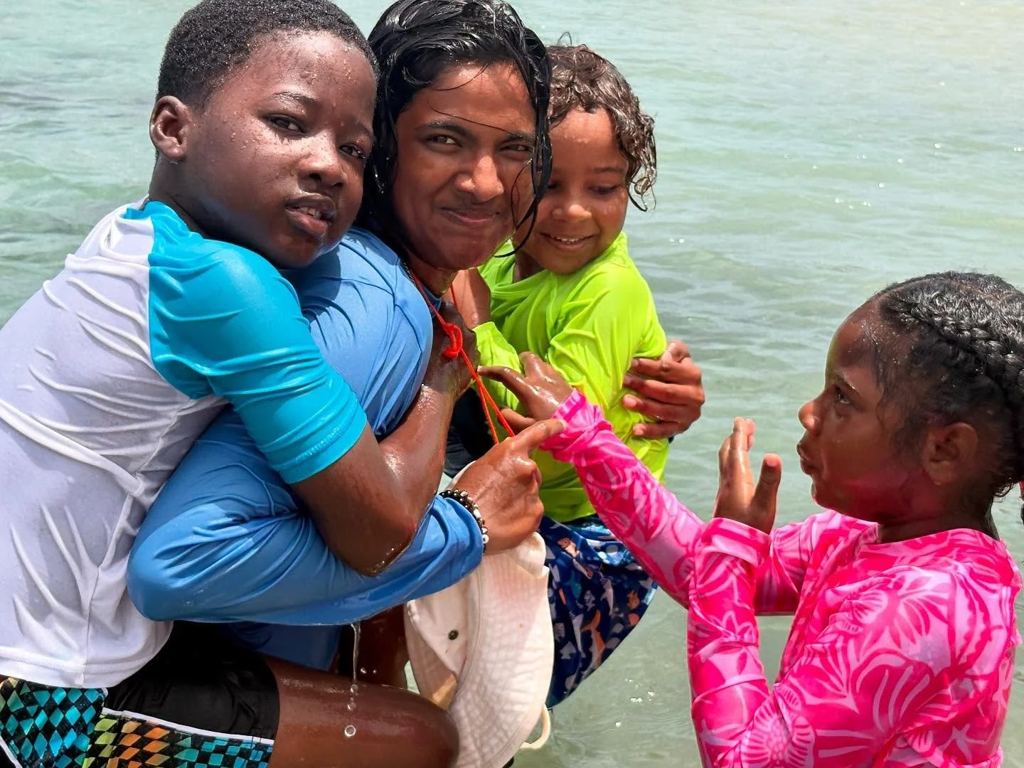 The Nevis Aquatic and Sailing Center kicked off a fantastic week with four lively groups of eager, spirited campers diving into fun and learning! 🐠⛵ From swimming and sailing to marine biology and beach games, it was a full day of adventure, laughte