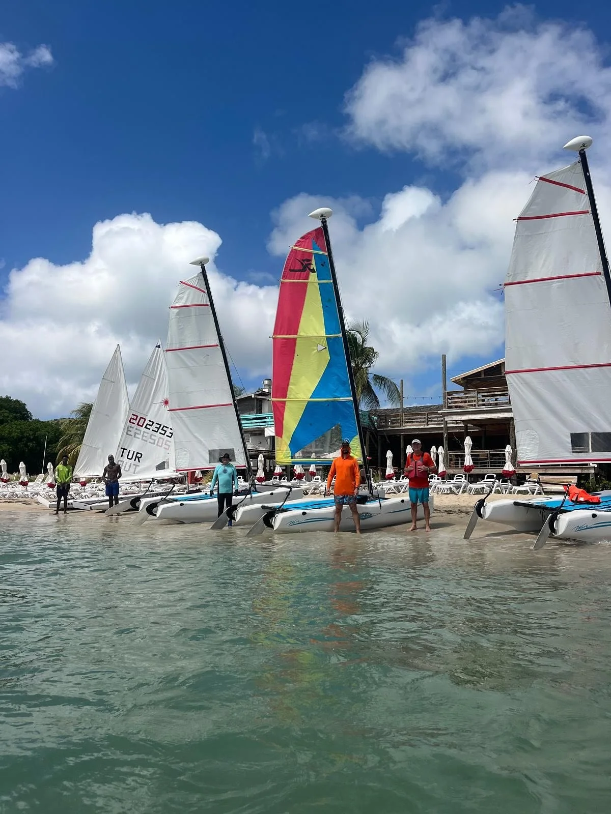 Sundays are better on the water 🌊⛵ Join our adult sail group and start your week with some sea breeze therapy! 
Sundays 9am-12pm-contact us to join our WhatsApp group. 663-4387