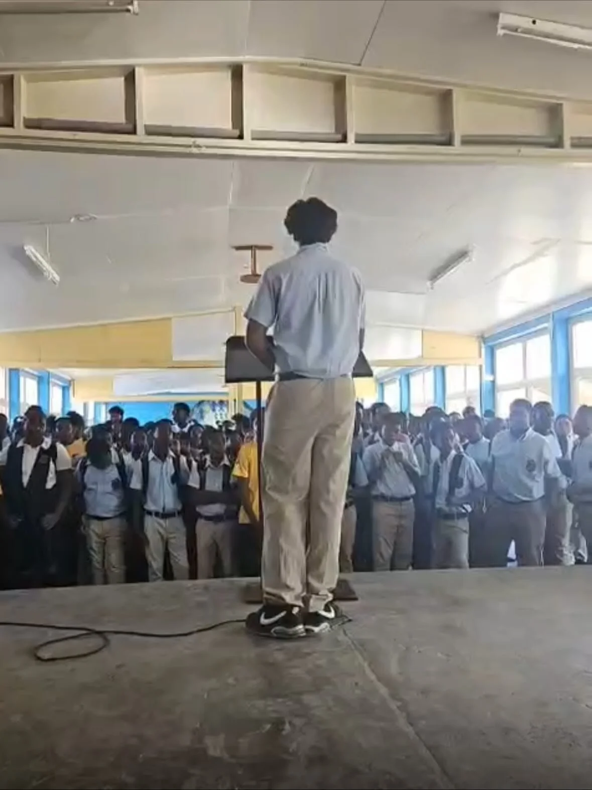 Last Monday, Nevis Aquatic and Sailing Center had the pleasure of visiting Charlestown Secondary School to share the excitement of sailing!
Our manager, Amadi Byron Hendrickson, along with fellow sailor and CSS student Abhijith Srinivasan, introduced