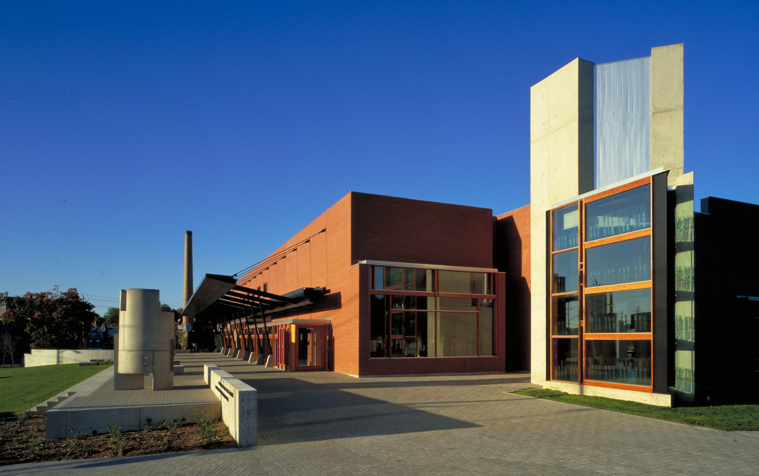 Canadian Clay and Glass Gallery, Waterloo