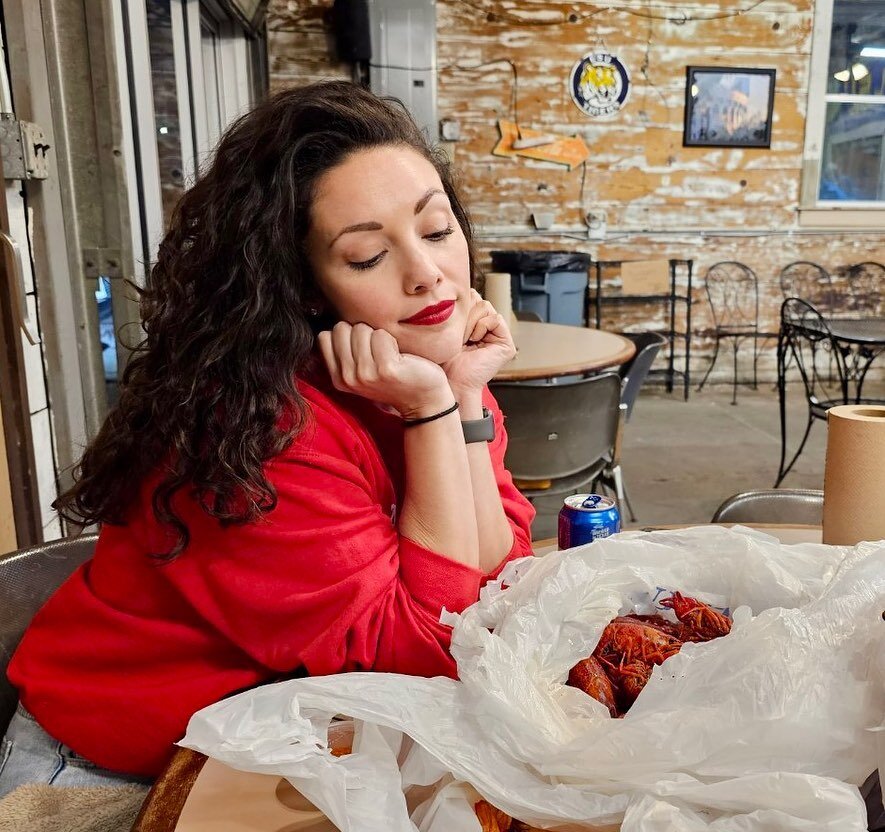 Some girls dream of flowers in the Spring. This girl is dreamin of crawfish. 🦞

#crawfishseason #texasgirl