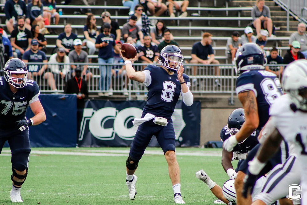 Huskies_Win-230.jpeg