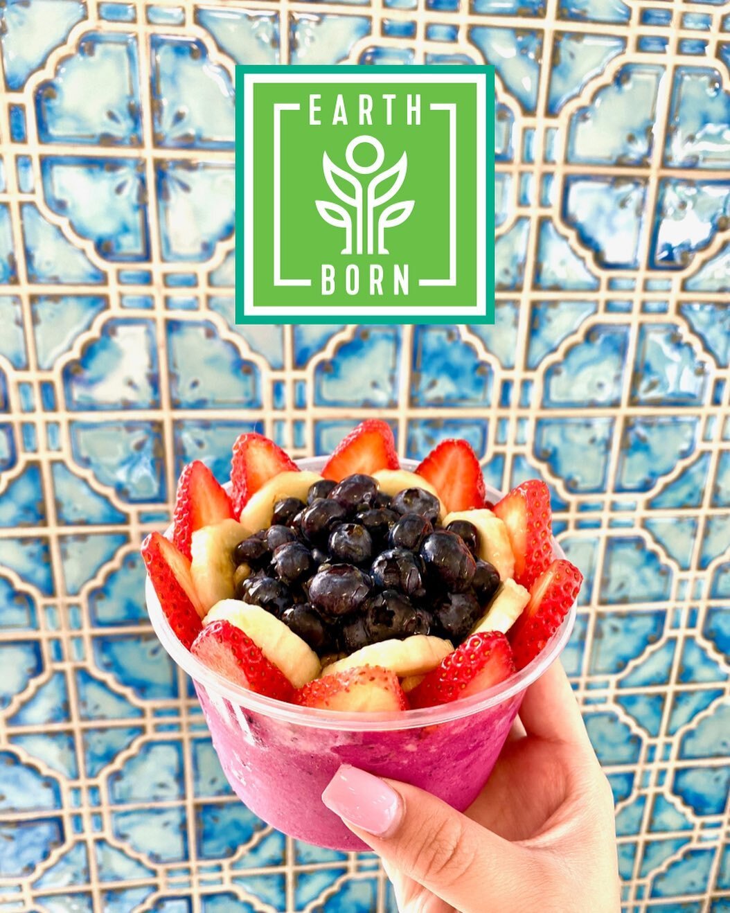 Get your great tasting work of art at Earth Born. This one is called the &ldquo;Pitaya Ultimate.&rdquo;