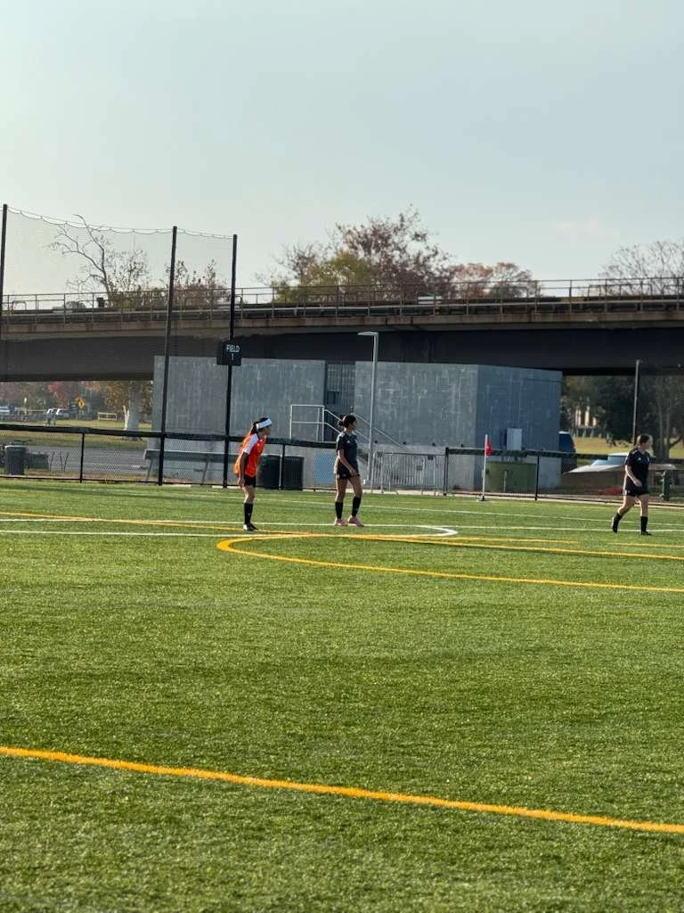 2013 Girls Black01.jpeg