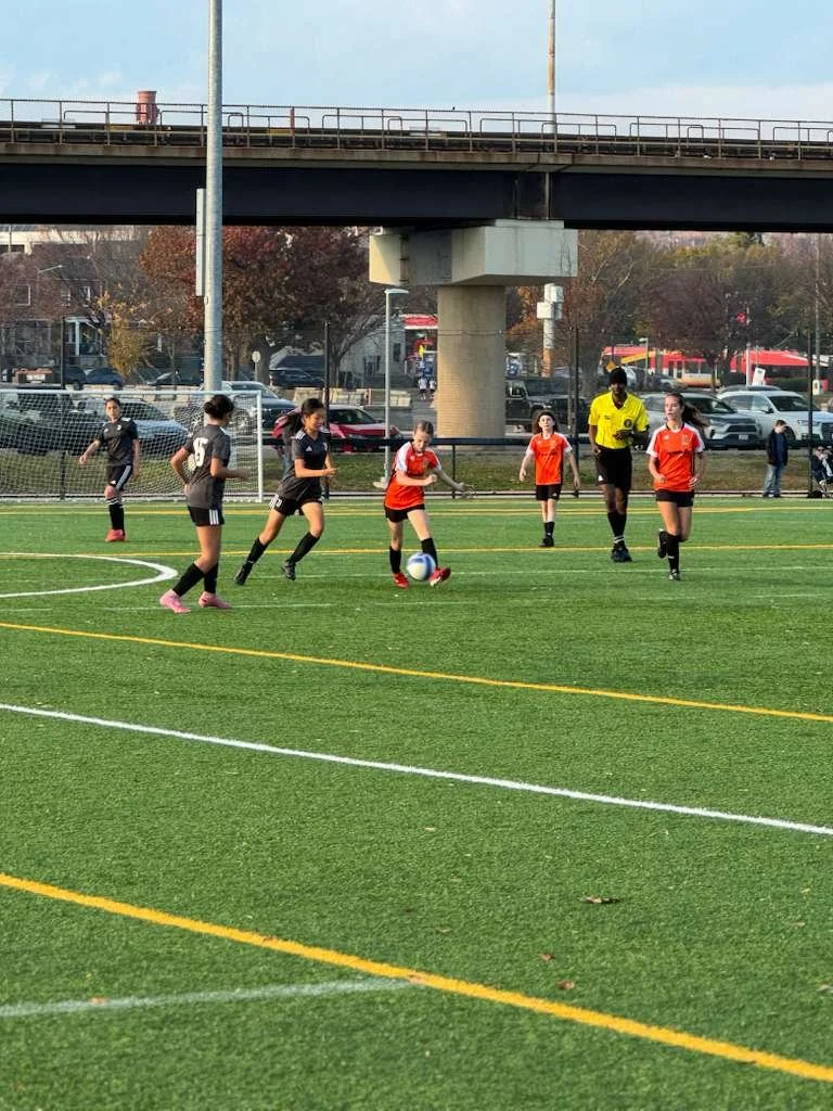 2013 Girls Black111.jpeg