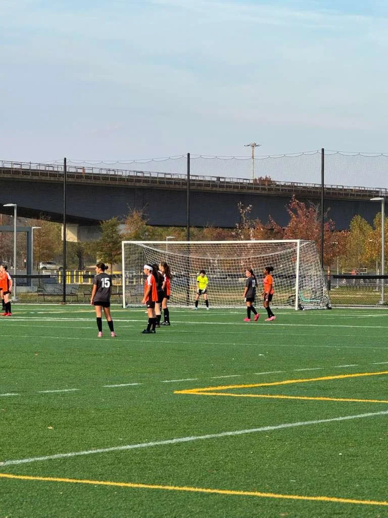 2013 Girls Black060.jpeg