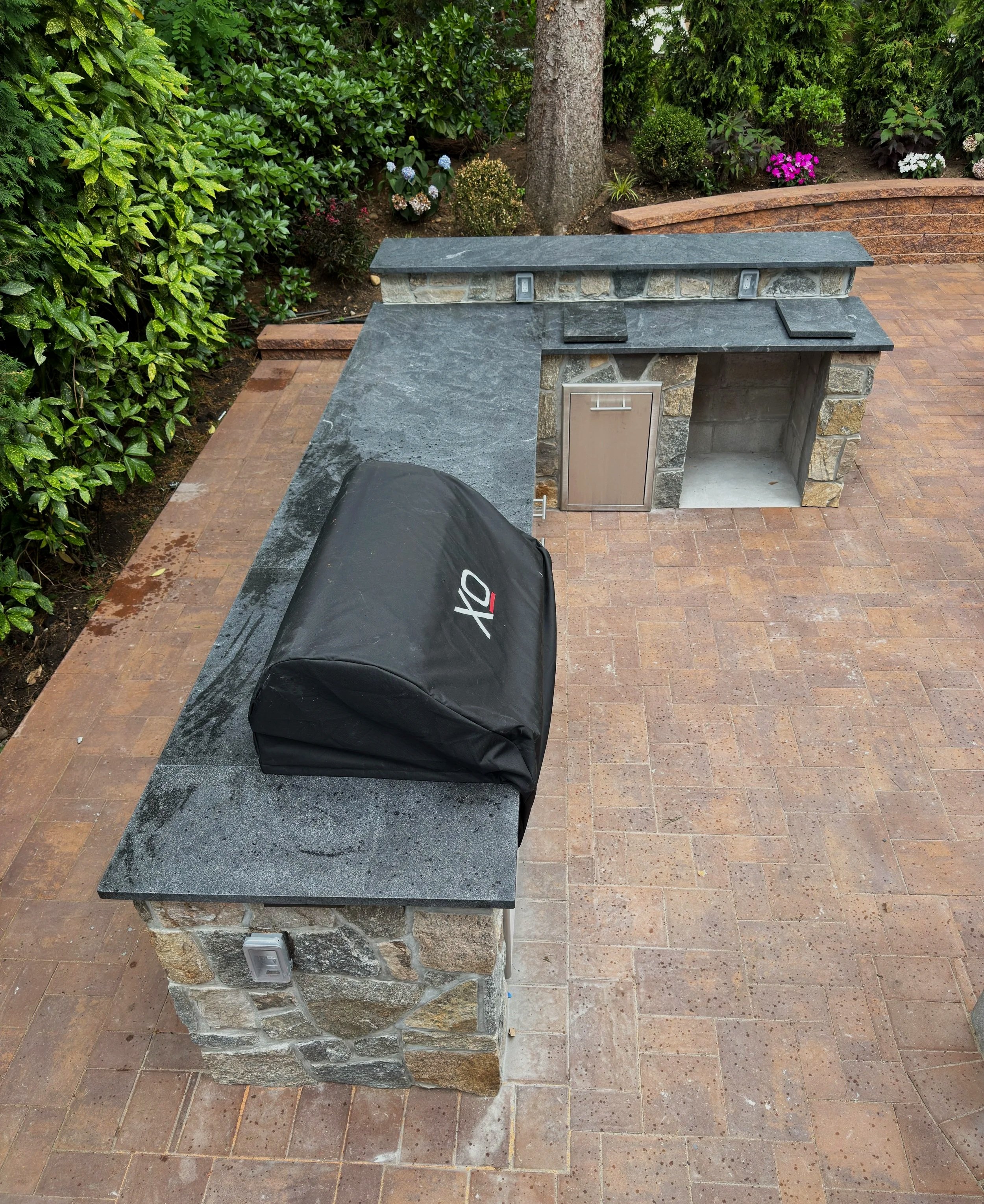Virginia Mist Honed Granite outdoor kitchen countertop in Long Island, New York, by Intermarble