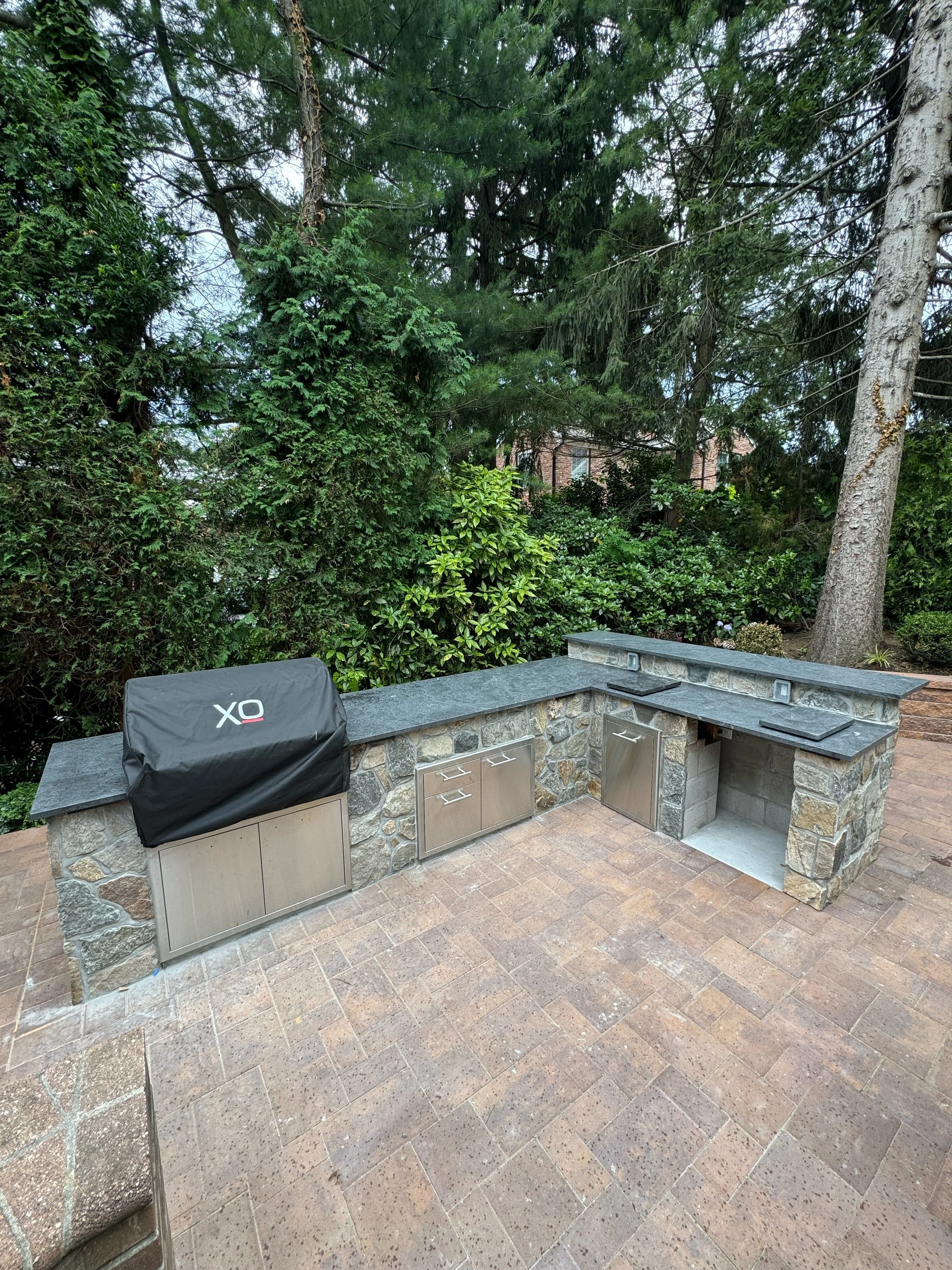 Virginia mist honed granite outdoor bbq countertop fabricated and installed by Intermarble in Long Island, New York