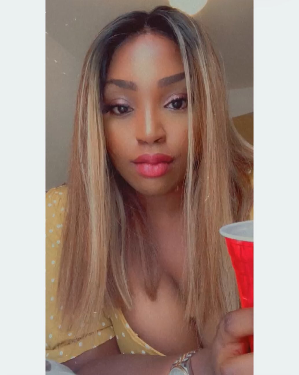 Hair and colour by us 😍😍😍

#londonwigs #londonhairstylist #colouredhair #wigslondon #frontalslondon #dubaiwigs #afrohairuae #londonbabe #bonestraighthair