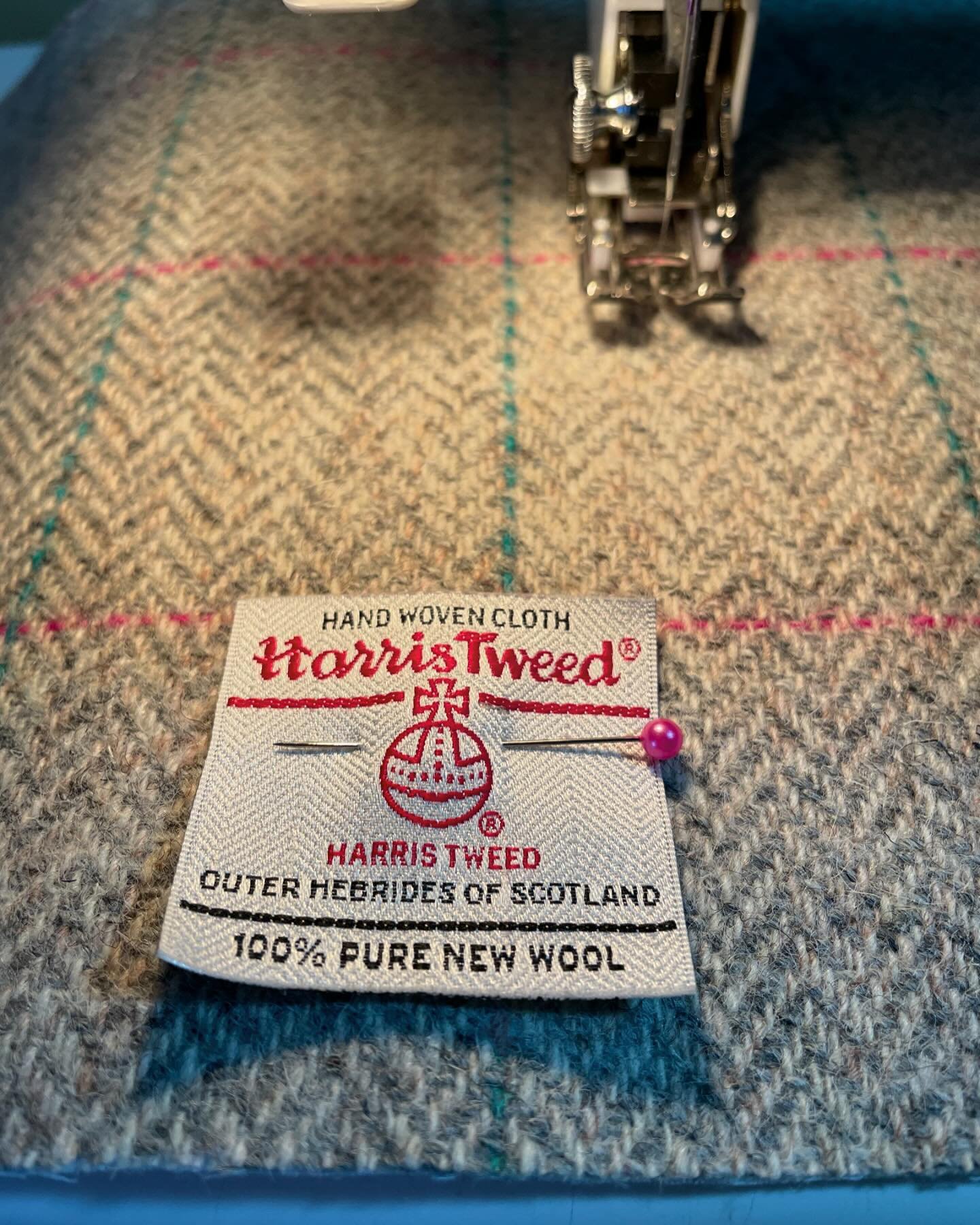 Sure&hellip;this isn&rsquo;t scary at all&hellip;.its only fabric&hellip;it&rsquo;s only fabric&hellip;.stay tuned! #harristweed #terrifying #totebag #handmade #scarysewing