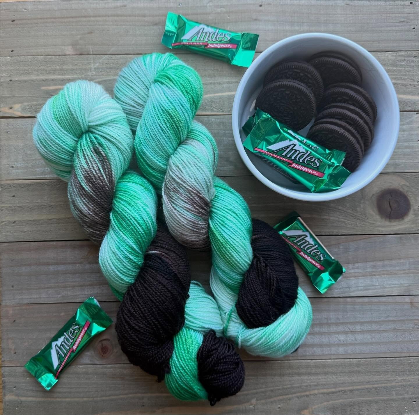 Happy Pi Day!  Grasshopper Pi is in the webshop&mdash;and Red Velvet Whoopee Pie sock sets are back too!!! Links in my story&mdash;and don&rsquo;t miss the other dyers colorways too&mdash;they are gorgeous!!! @makerwoolco @yarnaceous @theredpansy @ak