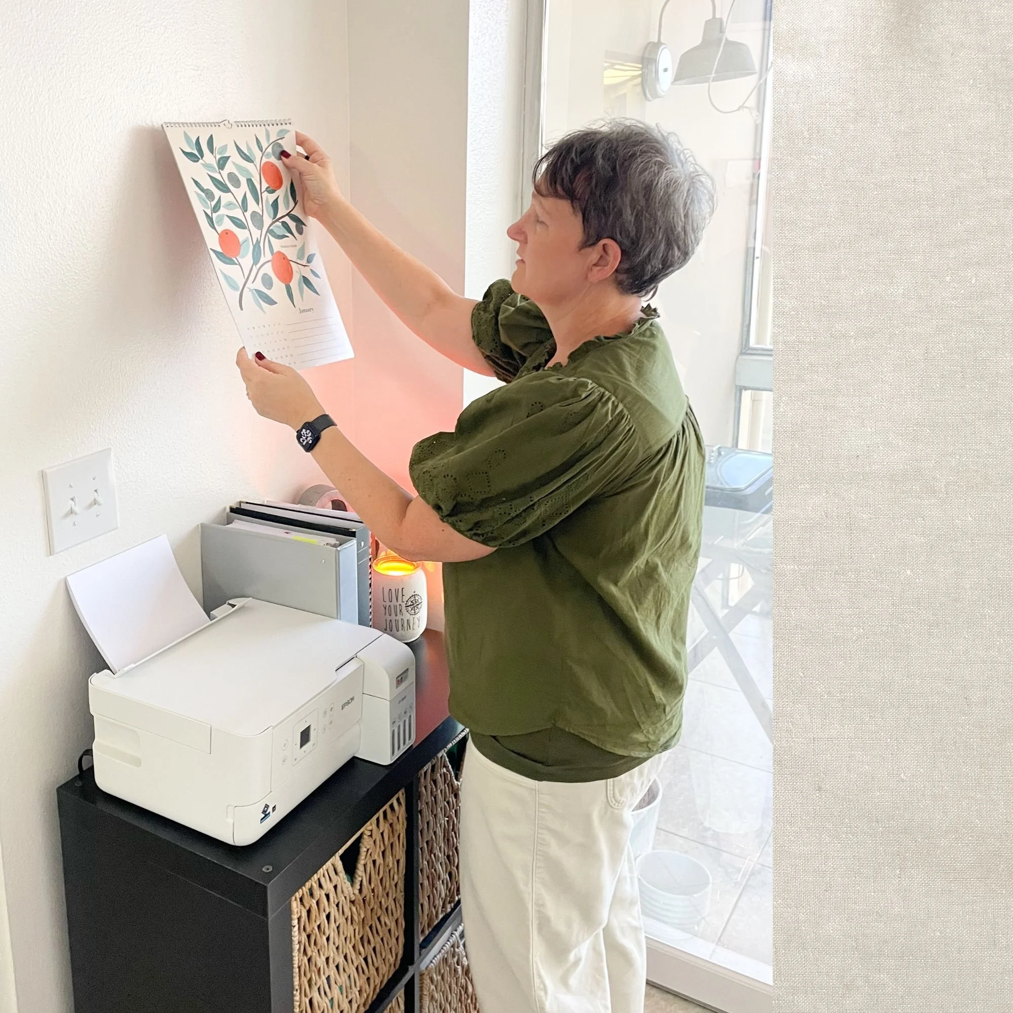 hanging 2026 tropical wall calendar.jpg