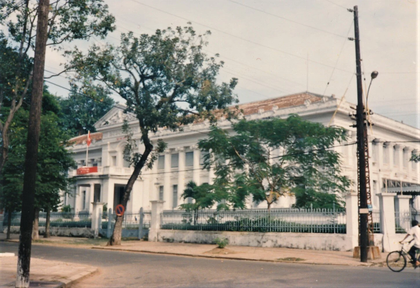The French allowed Gia Long Palace (now a museum) to be used by leaders of the State of Vietnam, including Tran Van Huu, who on January 9, 1950 ordered police to clamp down on anti-French student protests. His order resulted in the death of Tran Van