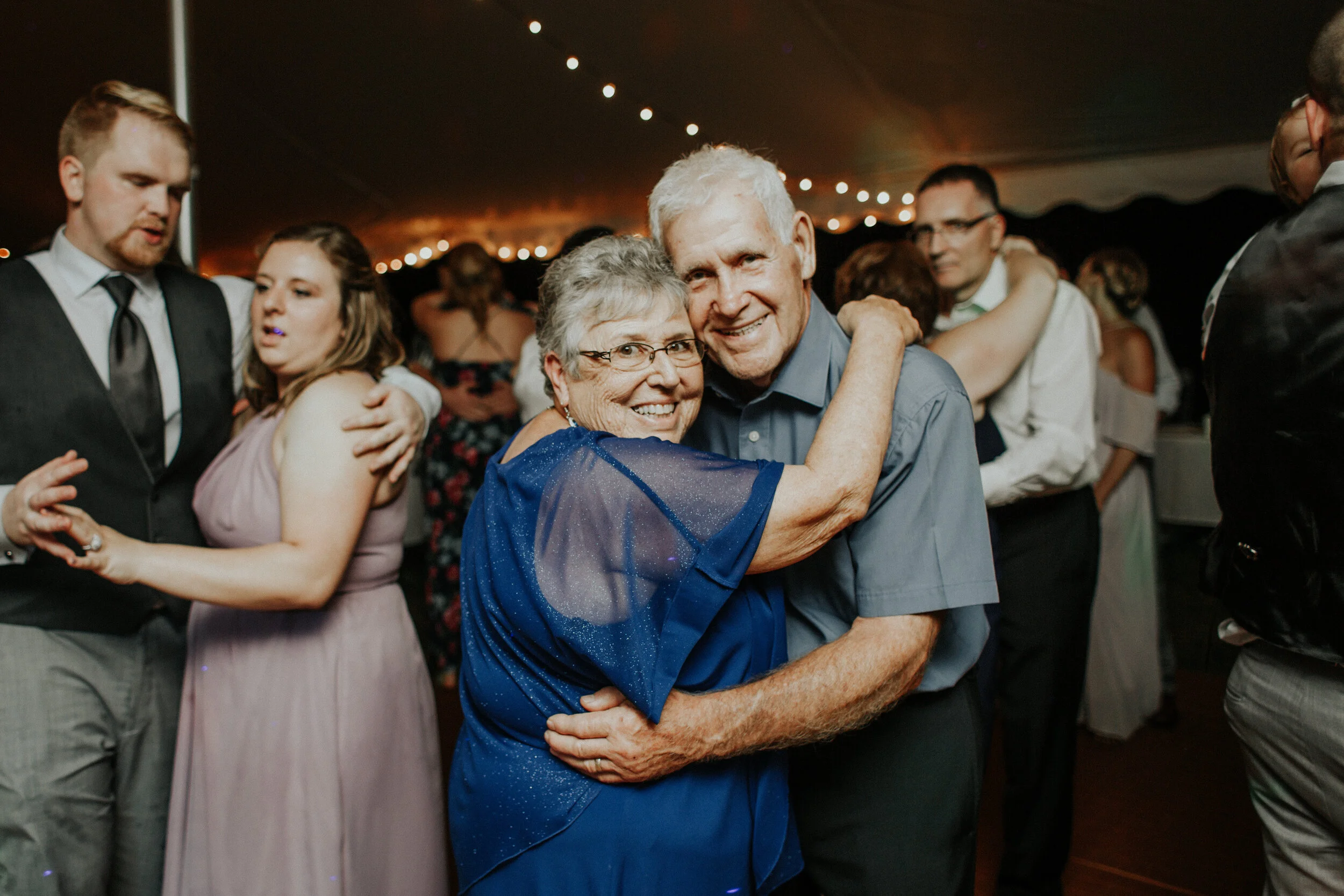 Friendship Botanical Gardens Indiana Wedding Photographer John and Jadie431.jpg