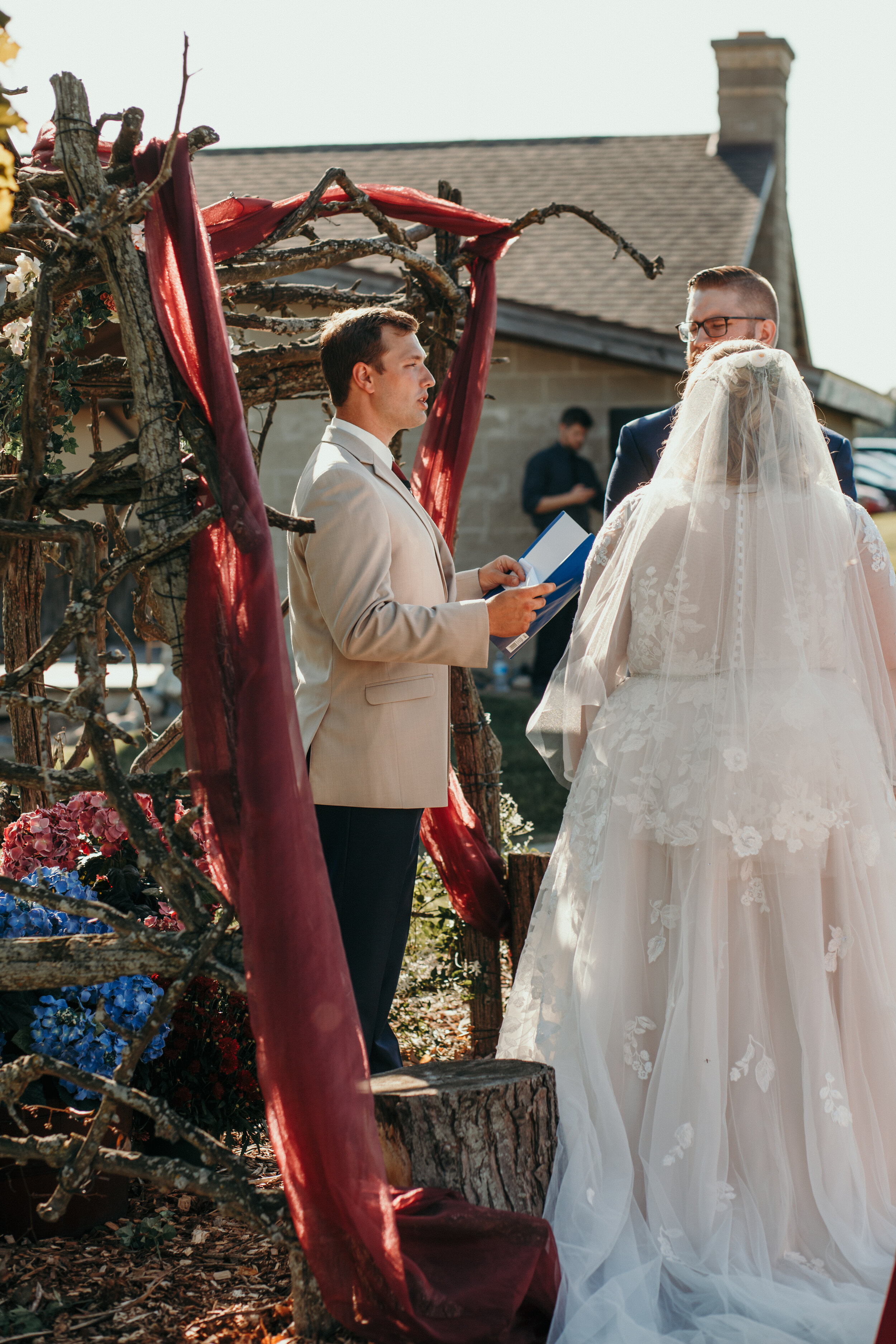 Reb Barn Experience Circa 1856 La Porte Indiana Wedding Photographer Austin Taylor121.jpg