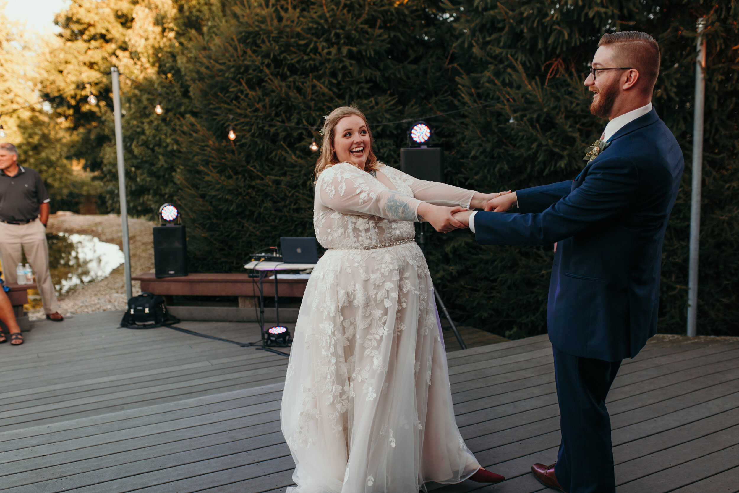 Reb Barn Experience Circa 1856 La Porte Indiana Wedding Photographer Austin Taylor297.jpg