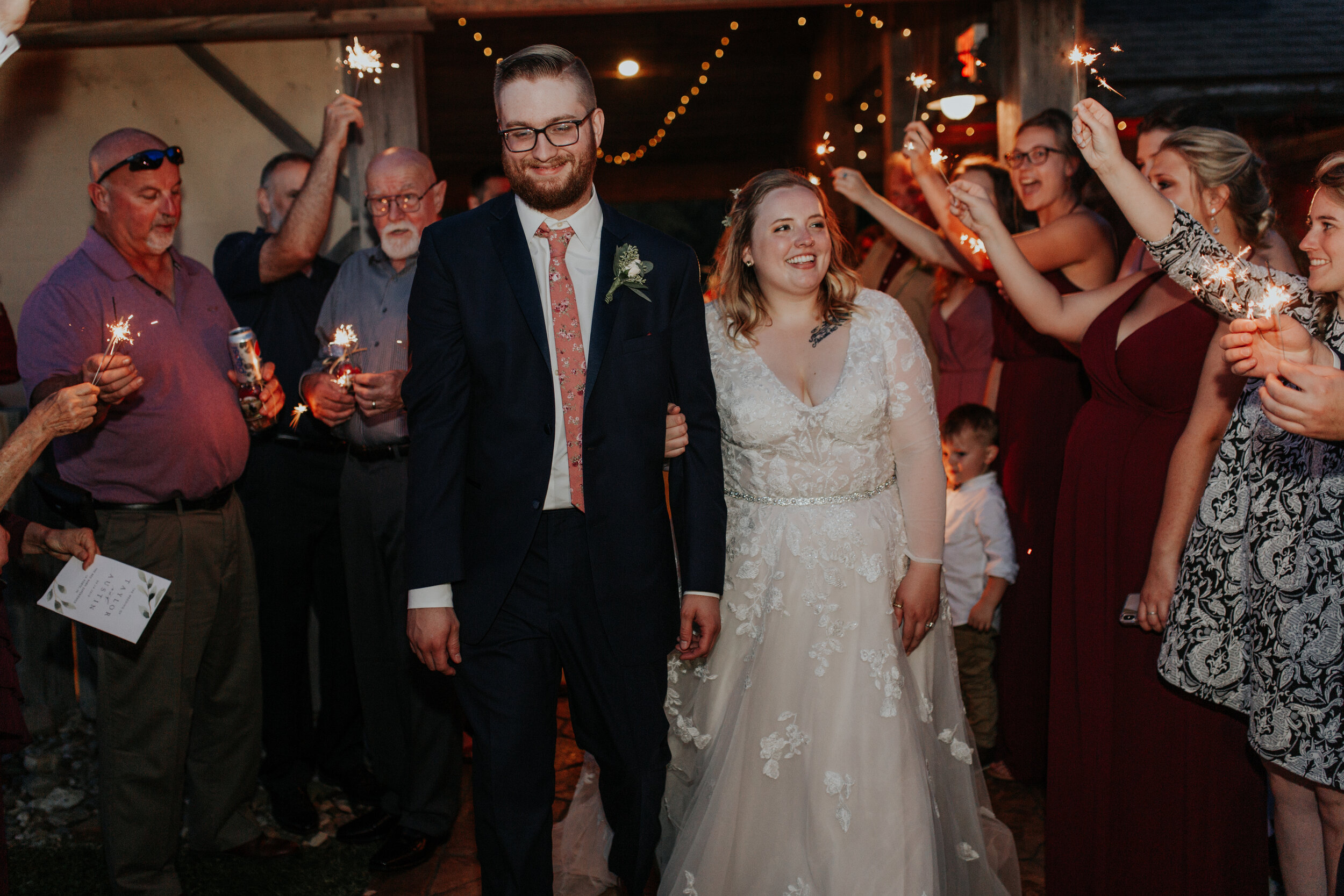 Reb Barn Experience Circa 1856 La Porte Indiana Wedding Photographer Austin Taylor408.jpg