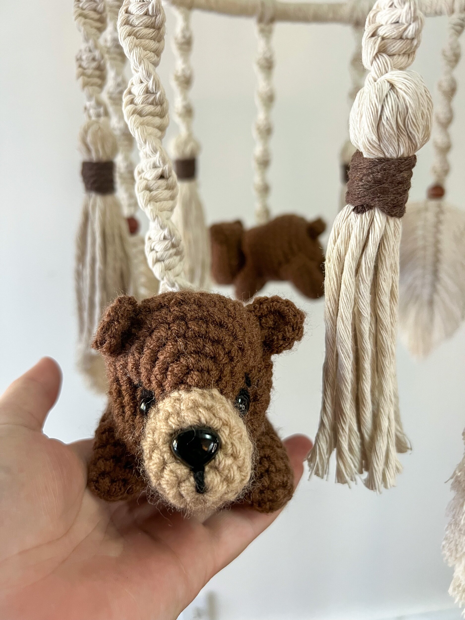 6E023D41-98B3-4AC9-A586-082233ACCDAC