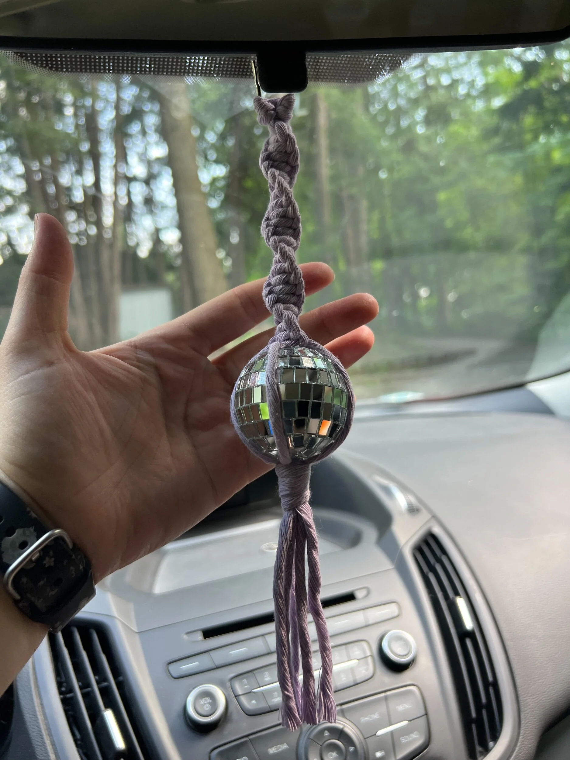 E4888E33-37BD-4AEB-9B32-91E67DDE4F33