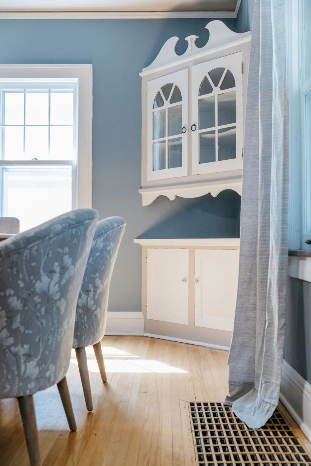 18-web-or-mls-4248 Columbus Ave-0018.jpg