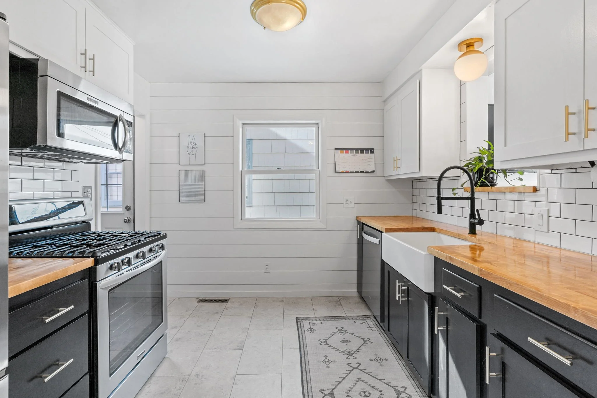 14-web-or-mls-5824 Logan Ave-14.jpg