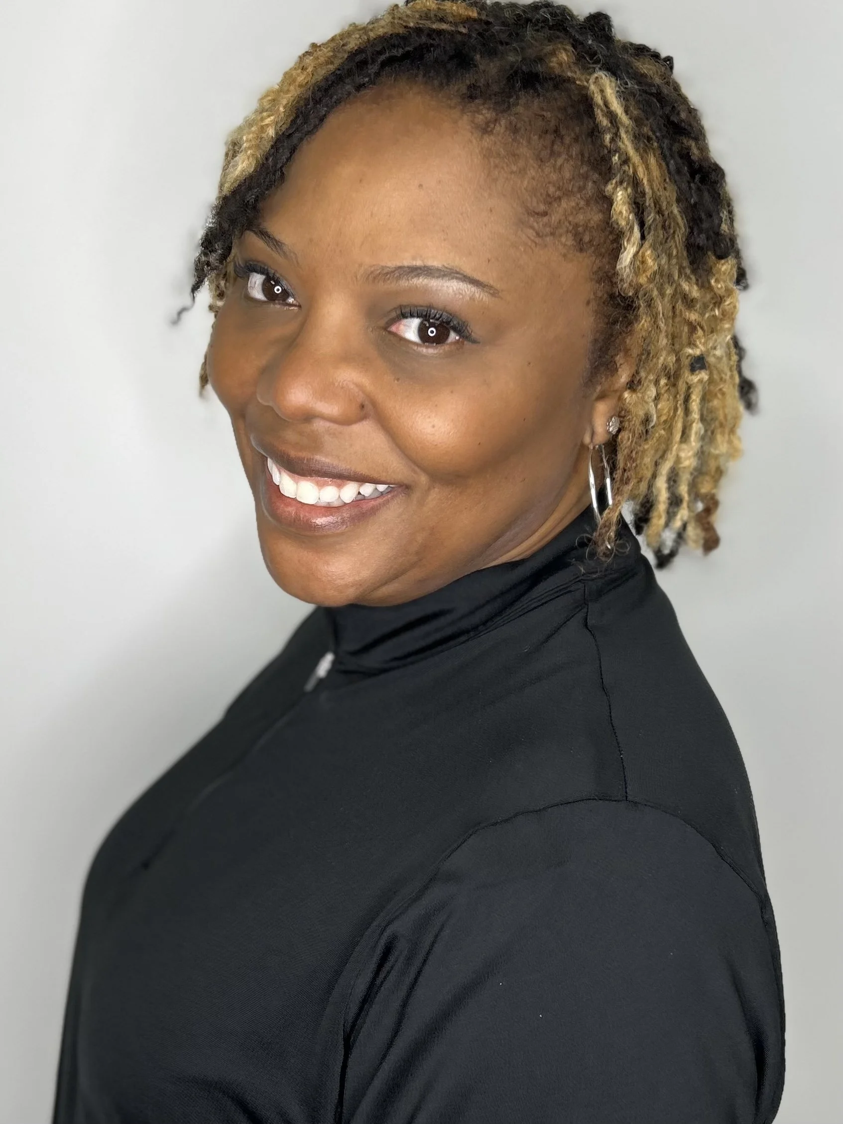 Glorious Crowns — Glorious Crown Hair Salon