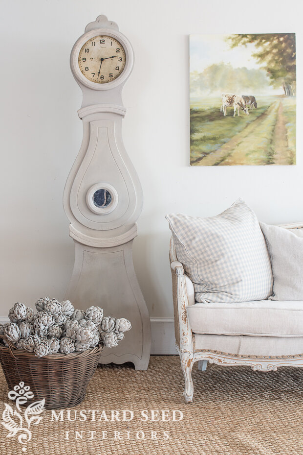 Mora style clock painted in Miss Mustard Seed’s® Milk Paint in the color Mora