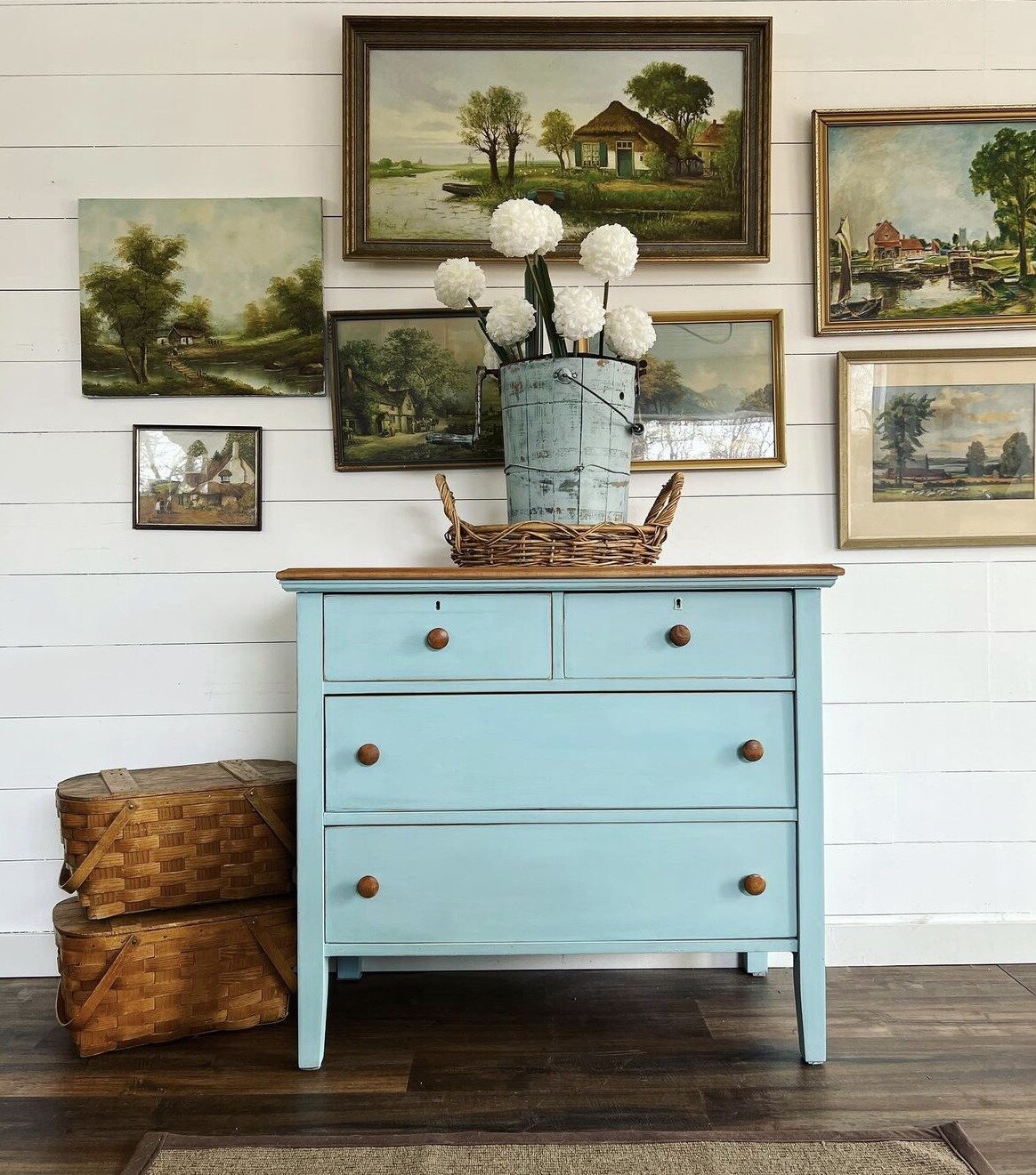Aqua Sky is a cheerful shade of seafoam that is perfect for spring! @perfectlyimperfect55555 refinished this maple chest in Aqua Sky. It looks lovely paired with the wooden top and drawer pulls. 

Shop or find a retailer at the link in our bio! 

#mm