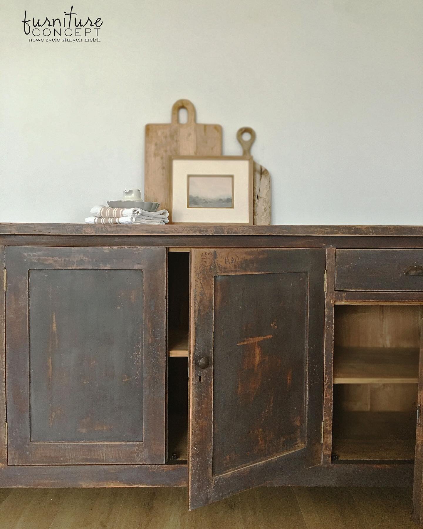 Curio is popular for using as a stain... but have you ever seen it as a painted finish?! @furniture_concept created this beautiful finish on this buffet using our rich brown. 

Shop or find a retailer at the link in our bio! 

#mmsmilkpaint #milkpain