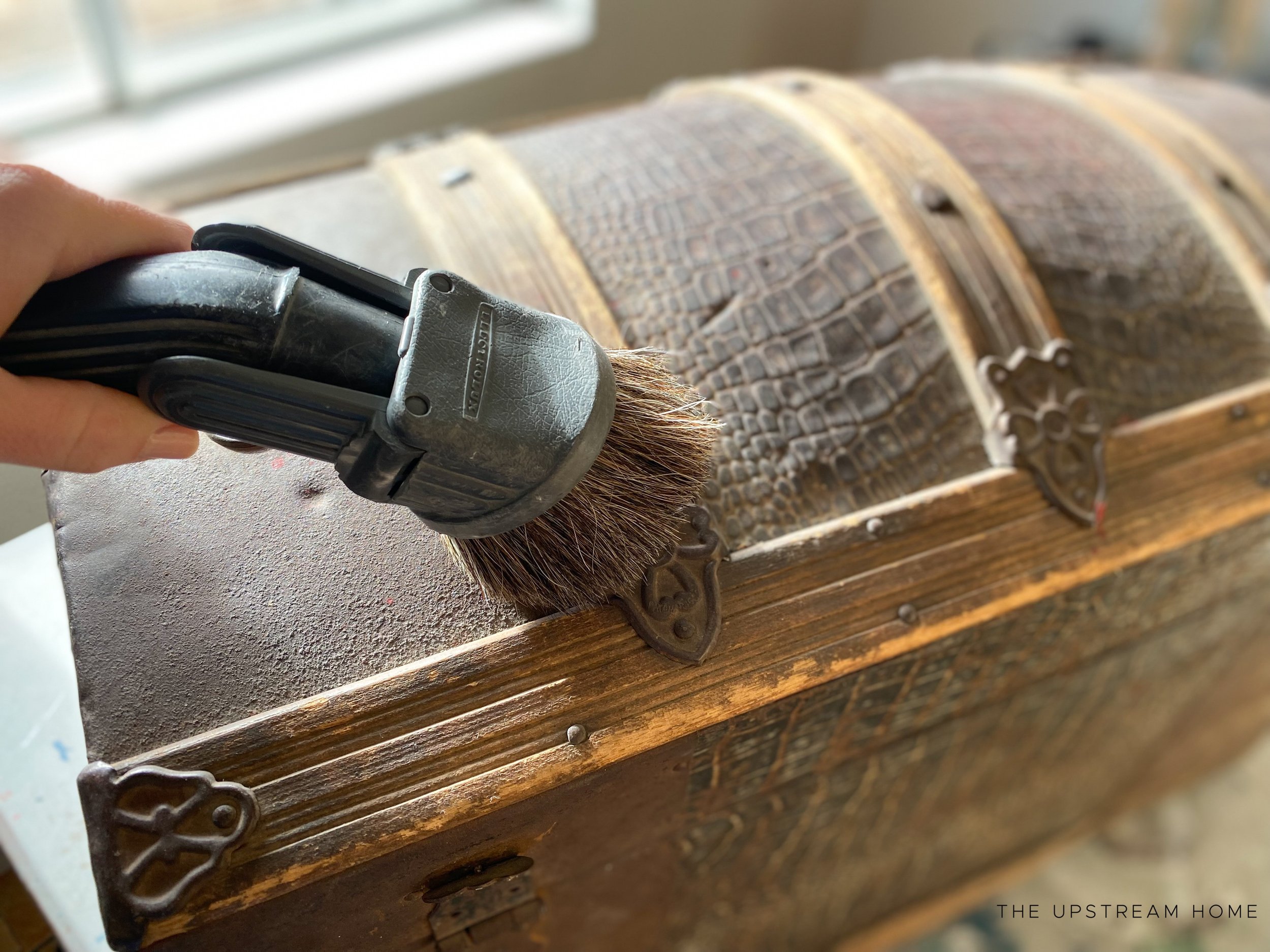 Antique Steamer Trunk Meets MilkOil™ — Miss Mustard Seed's Milk Paint